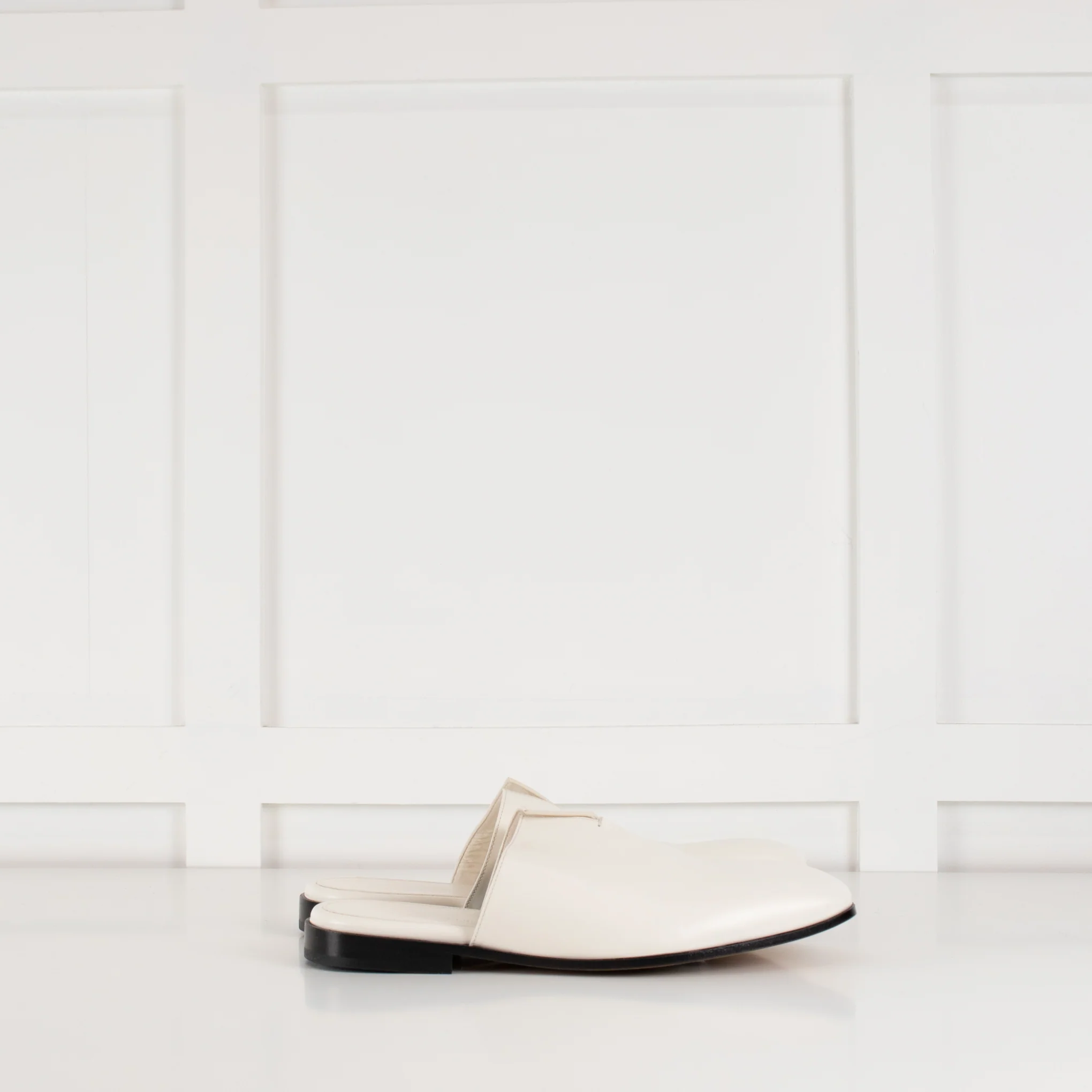 Bottega Veneta Roma White Leather Slippers - Image 6