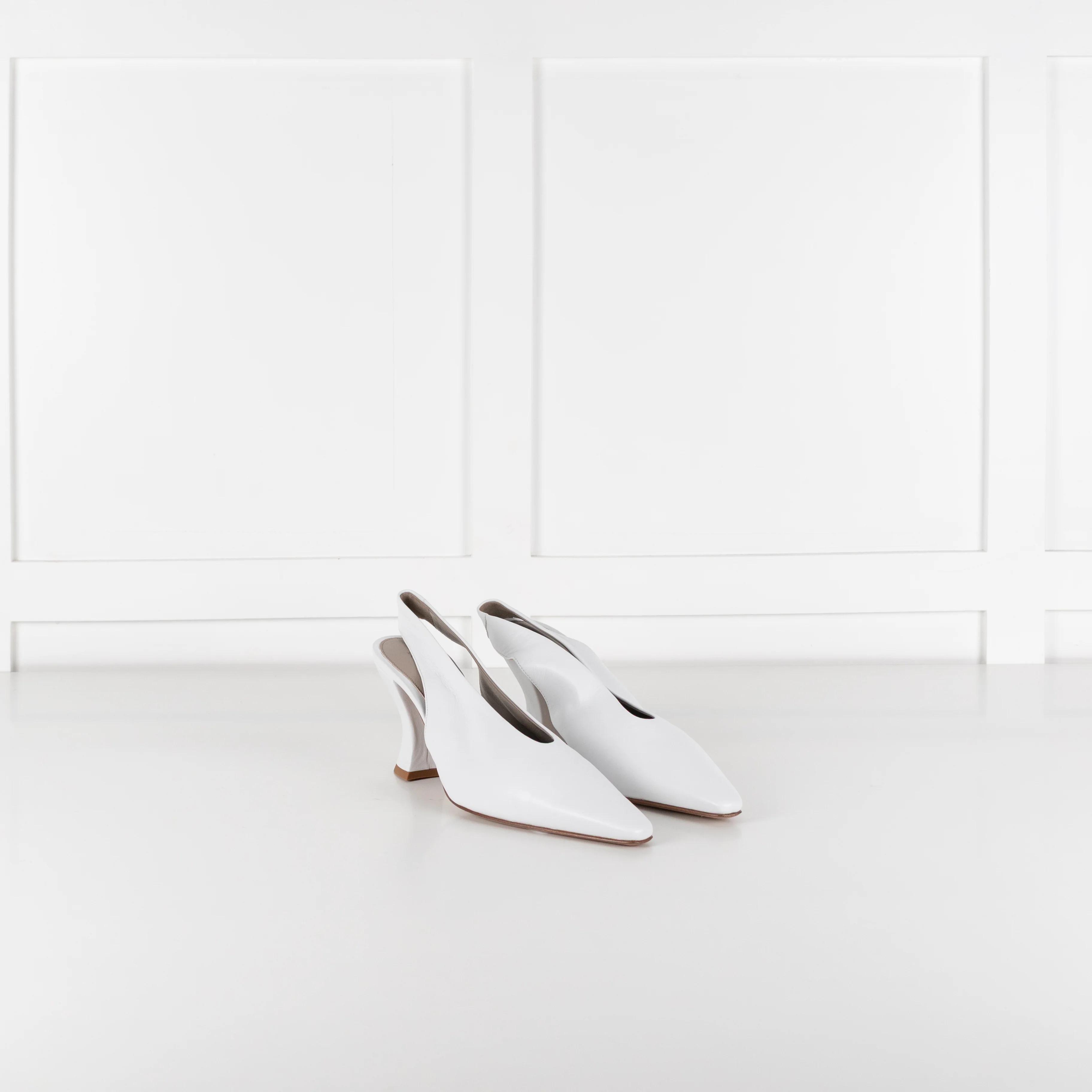Bottega Veneta White Lagoon Slingback - Image 7