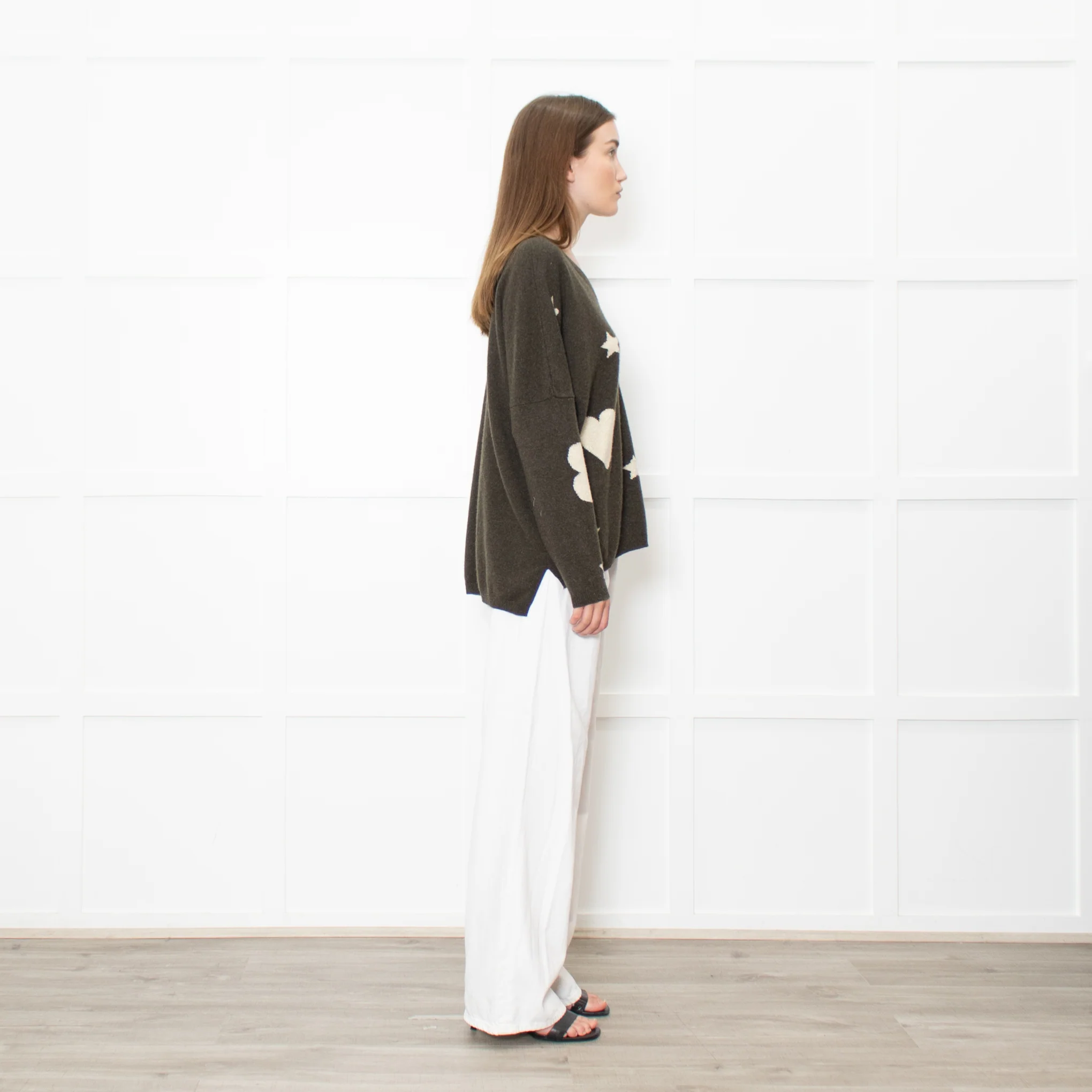 Brodie Cashmere Khaki Star Batwing Jumper - Image 6