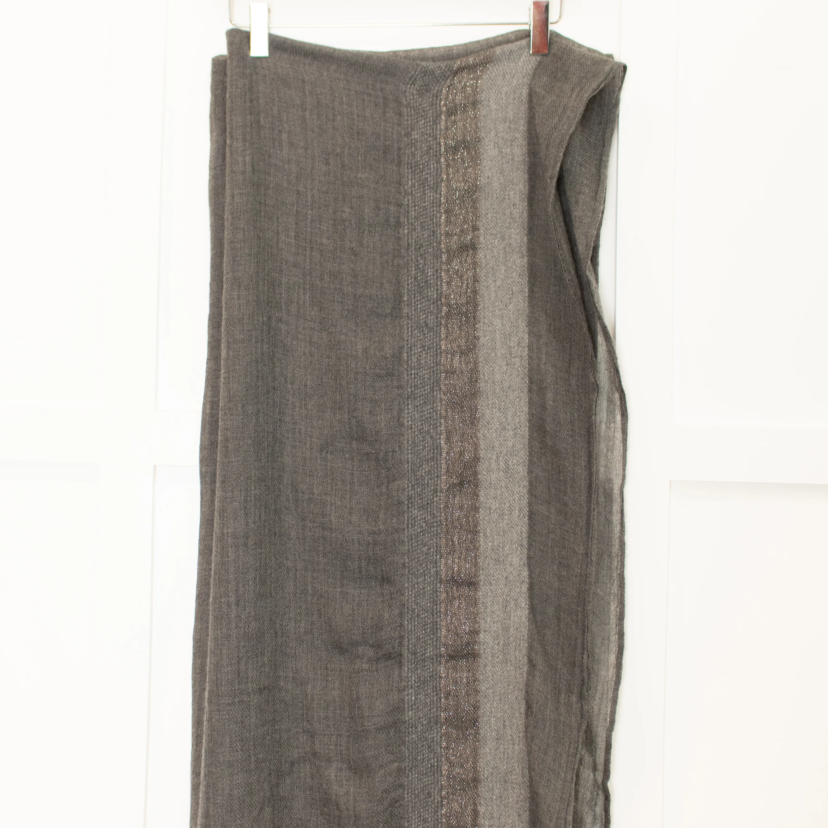 Brunello Cucinelli Grey 100% Cashmere Shawl - Image 7