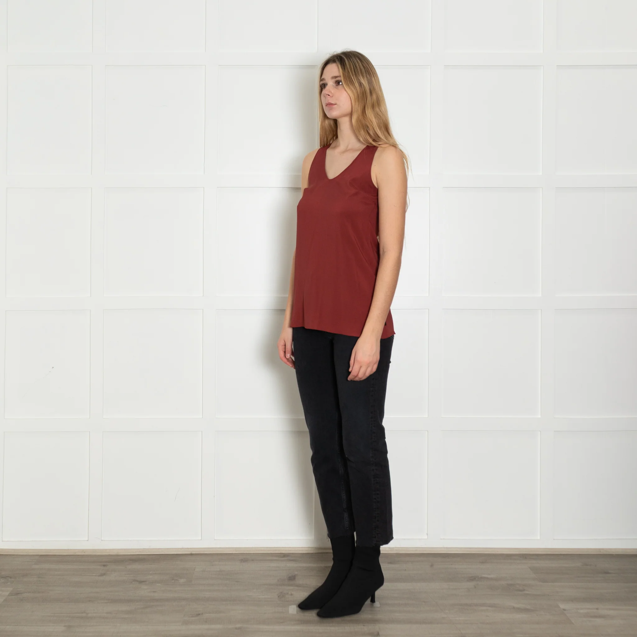 Brunello Cucinelli Red Silk Vest - Image 3