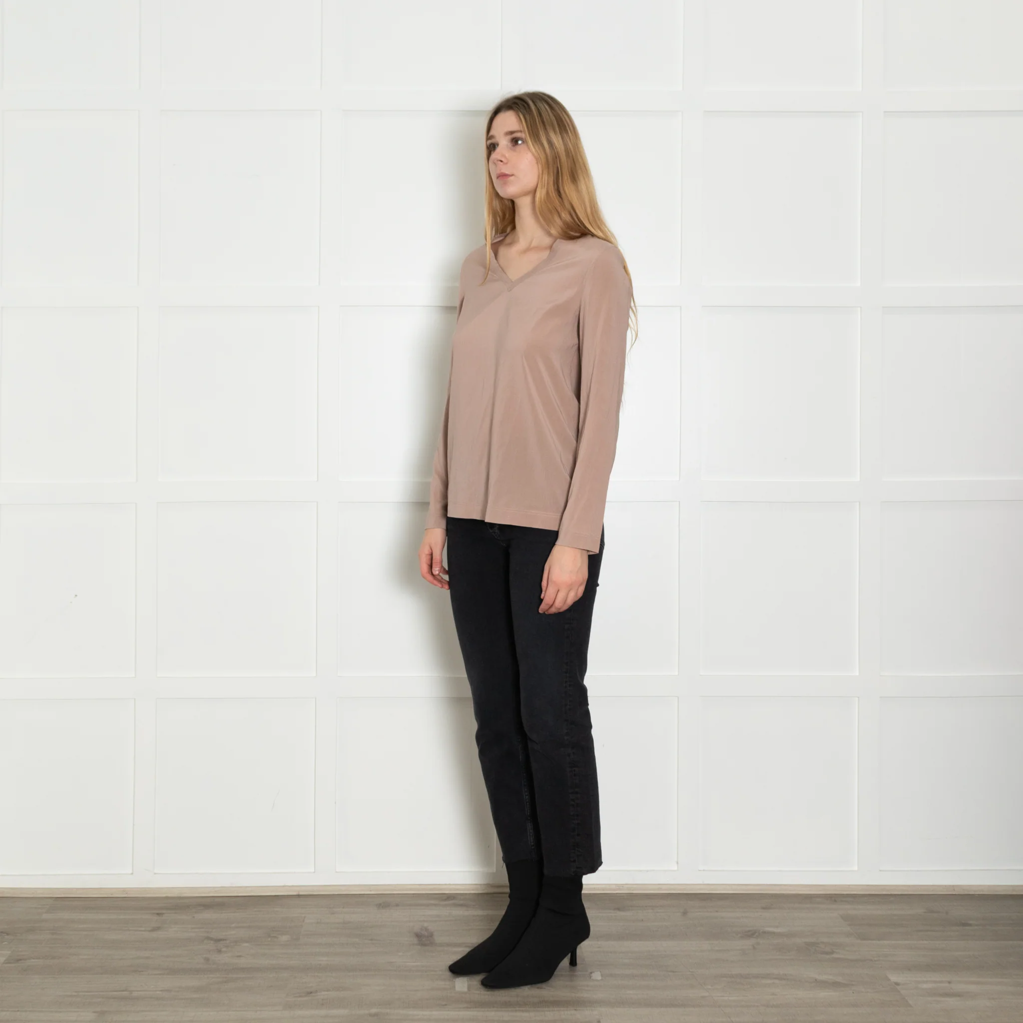 Brunello Cucinelli Taupe Silk Long Sleeve Blouse - Image 3