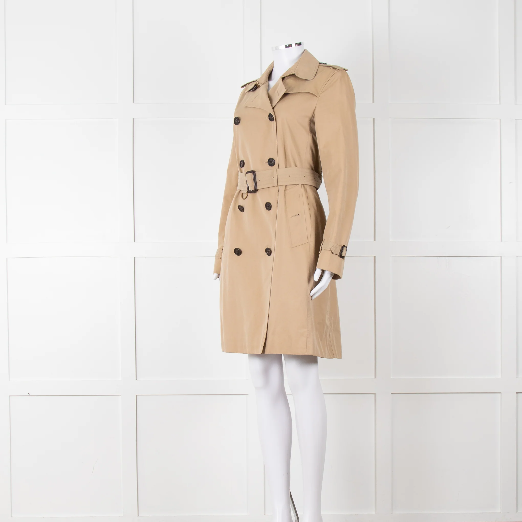 Burberry Beige Belted  Short Trench Coat - Image 8
