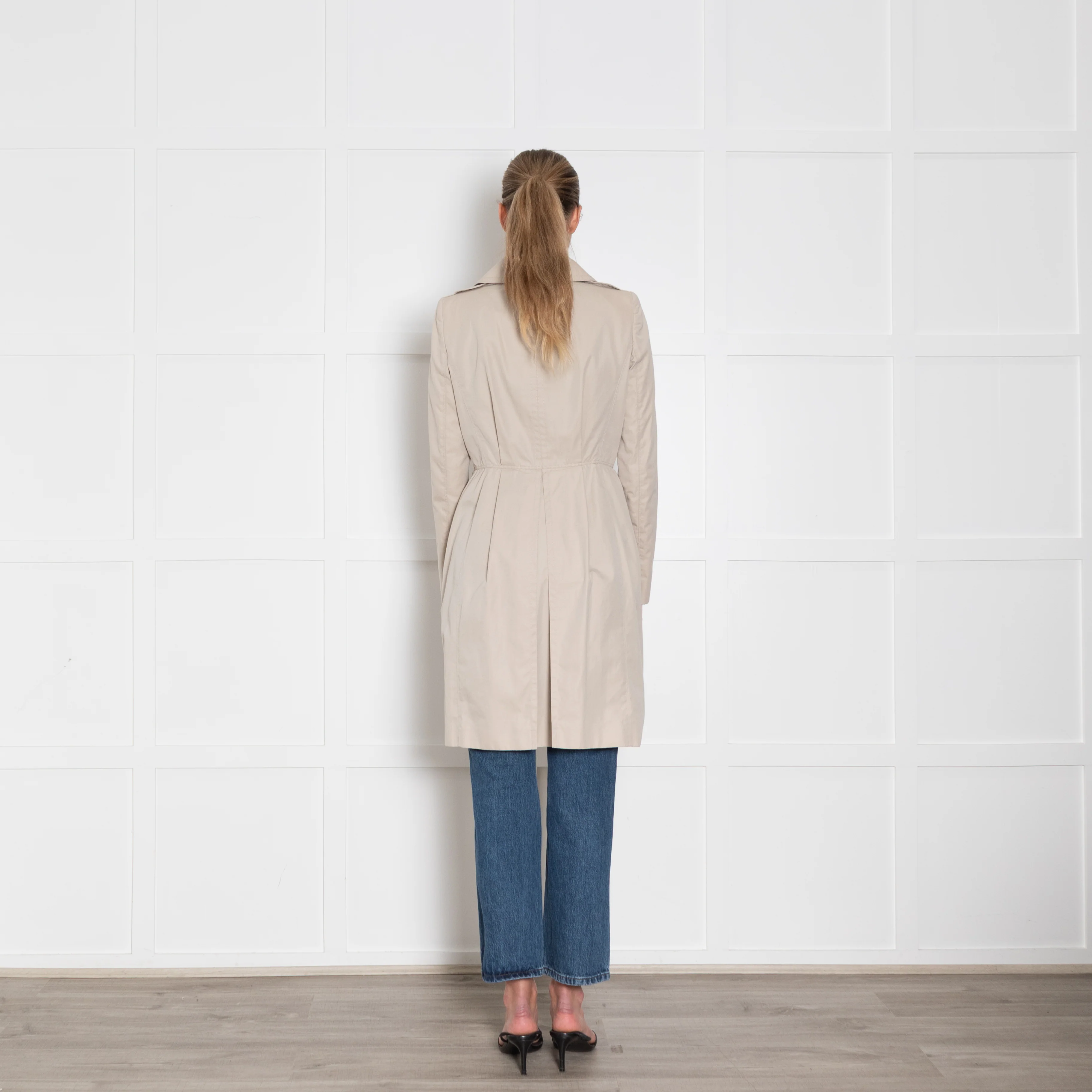 Burberry Beige Cotton Waisted Trench Coat - Image 5