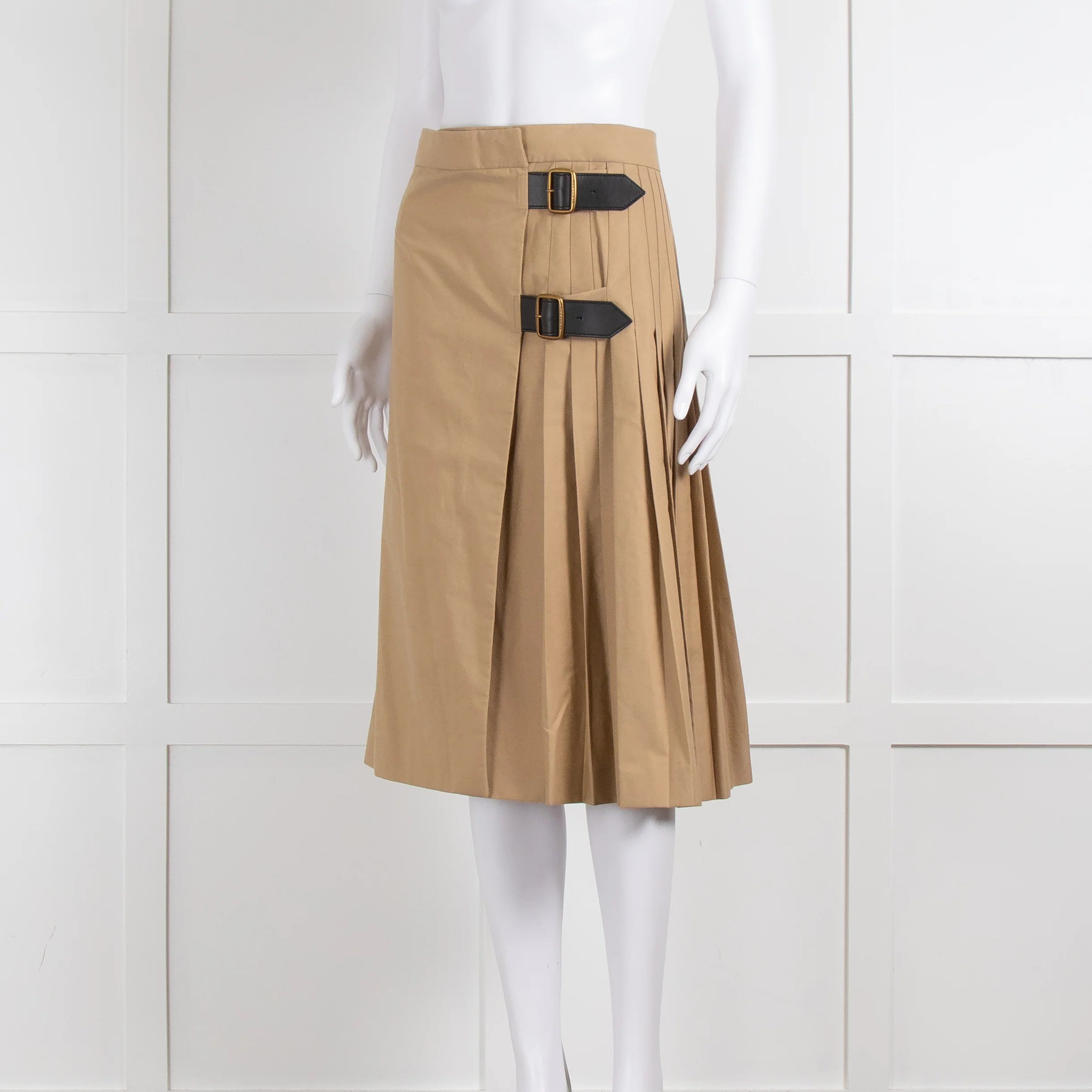 Burberry Camel Pleated Skirt with Buckle Fastenings - Image 8