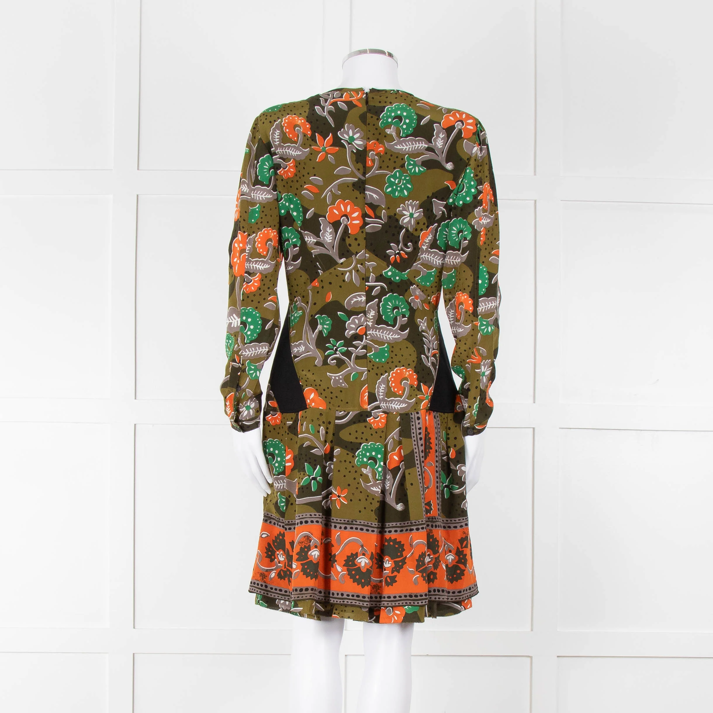 Burberry Khaki Orange Floral V-Neck Long Sleeve Dress - Image 5