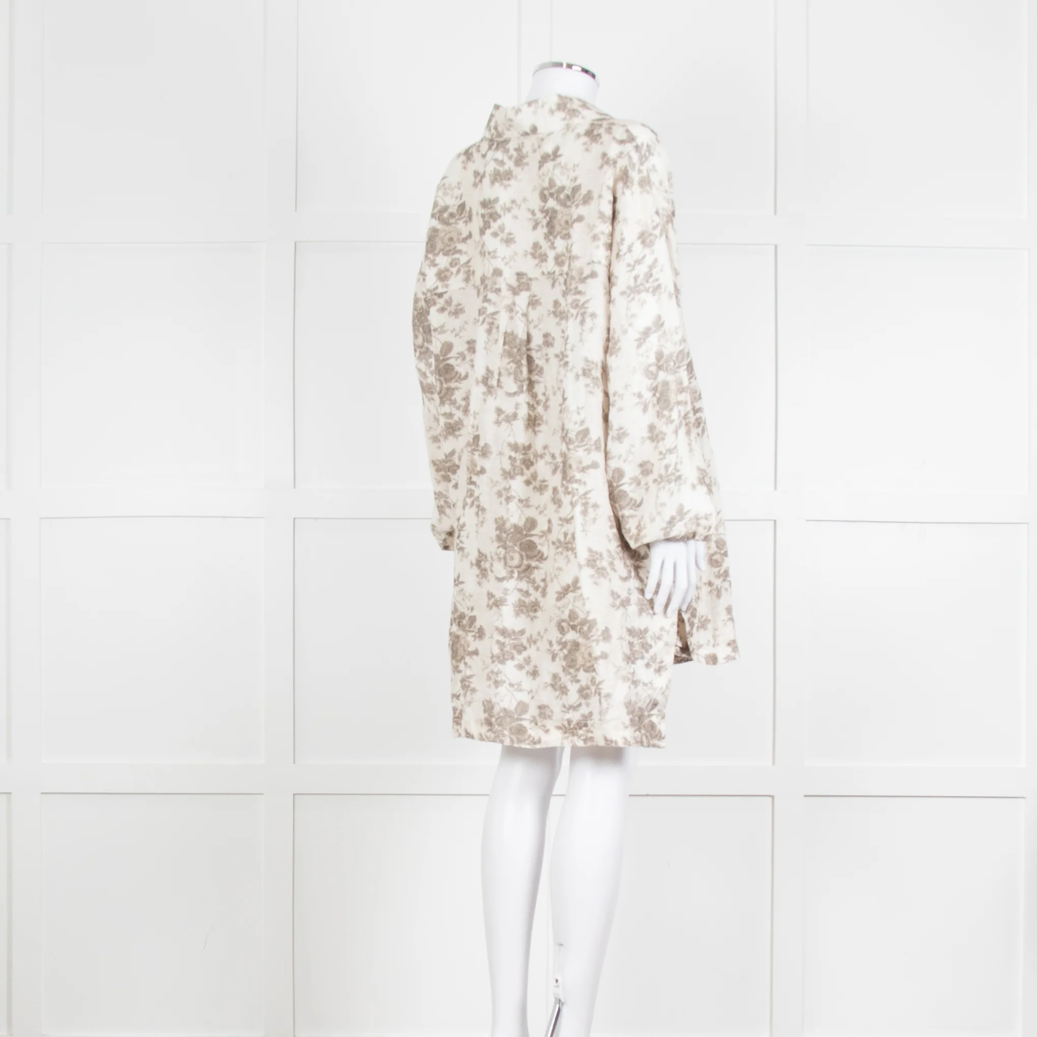 By Walid Grey Rose Floral Print Linen Shirt with Shorts Set - Image 6