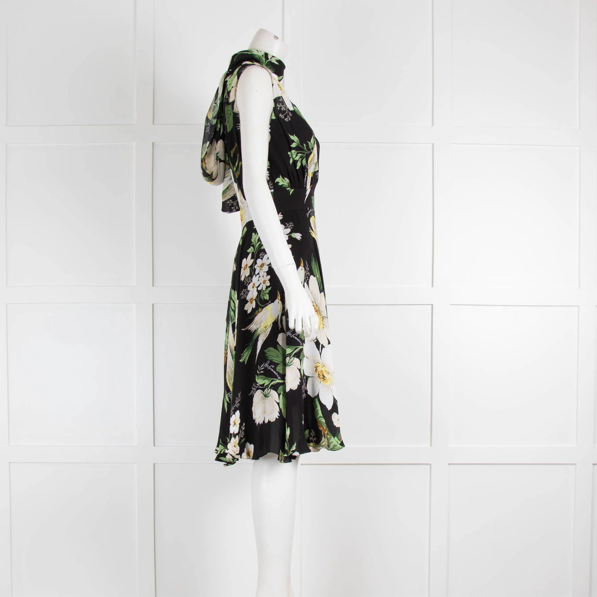 Carolina Herrera Black Green Floral Tie Neck Sleeveless Dress - Image 2