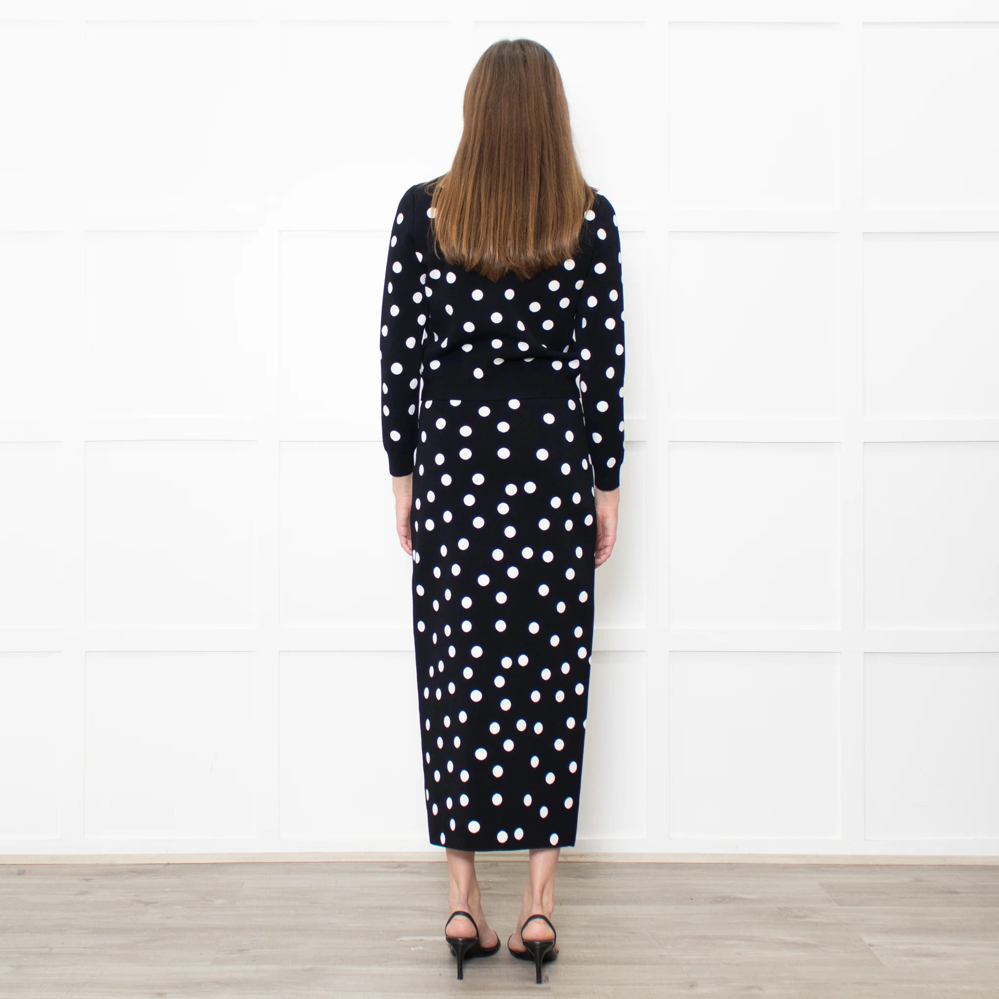 Carolina Herrera Black White Dot Stretchy Cropped Sweater - Image 5