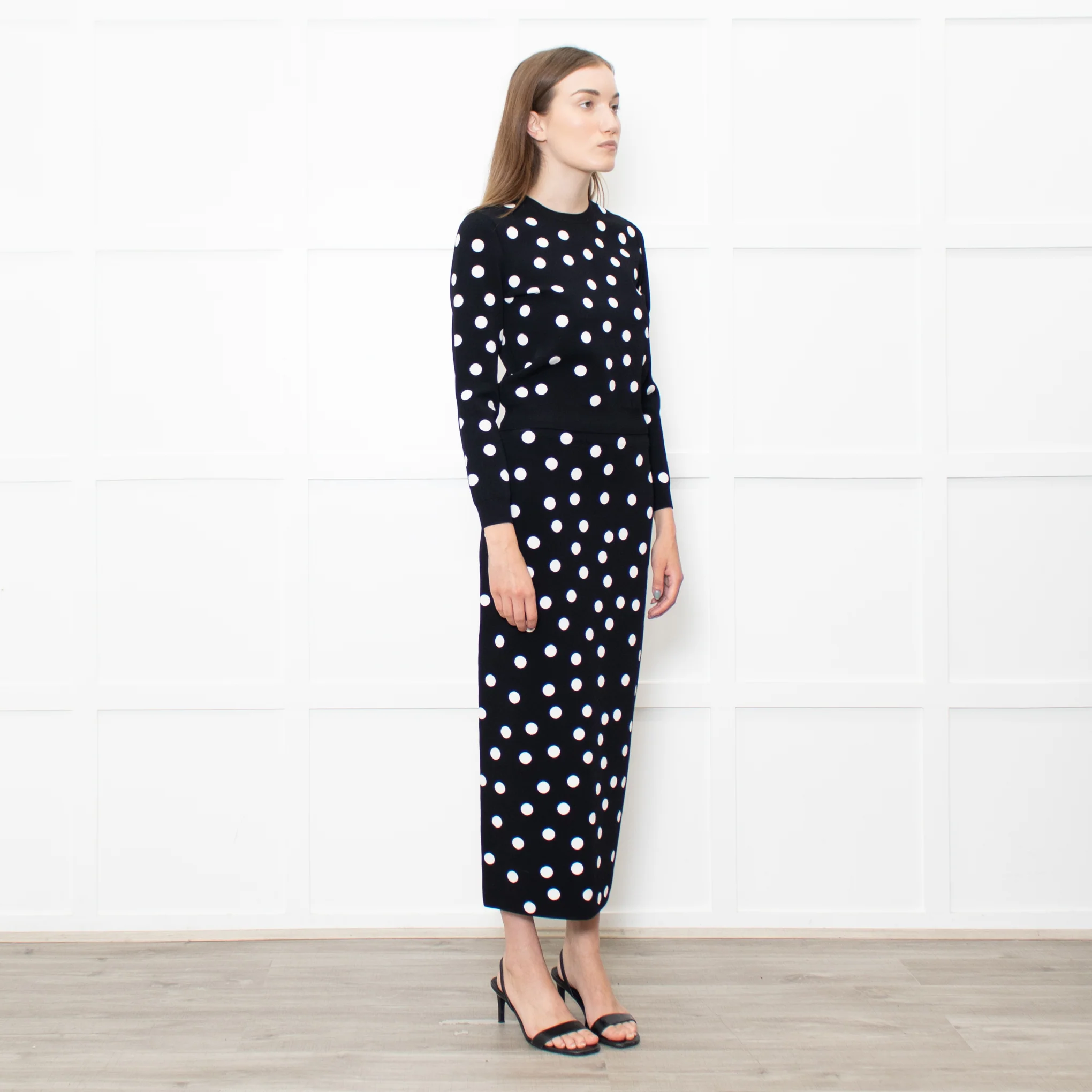 Carolina Herrera Black White Dot Stretchy Cropped Sweater - Image 7