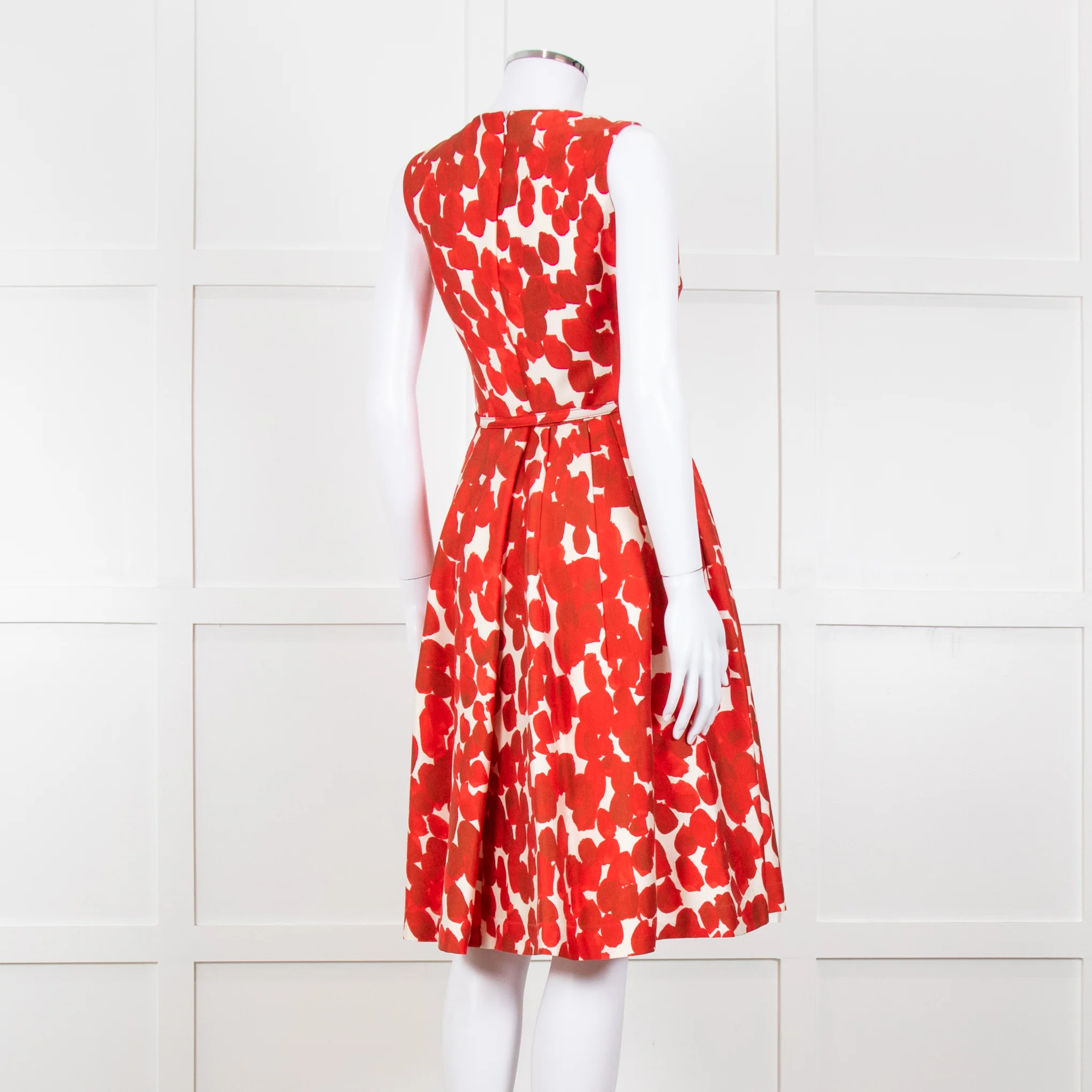 Carolina Herrera Cream Red Petal Belted Sleeveless Dress - Image 6