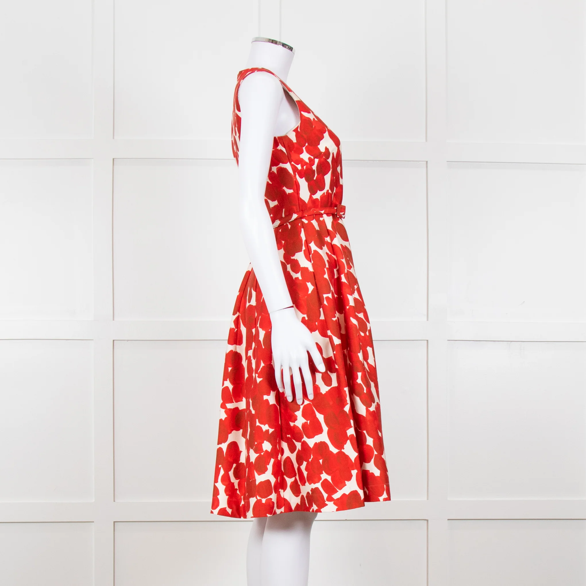 Carolina Herrera Cream Red Petal Belted Sleeveless Dress - Image 7