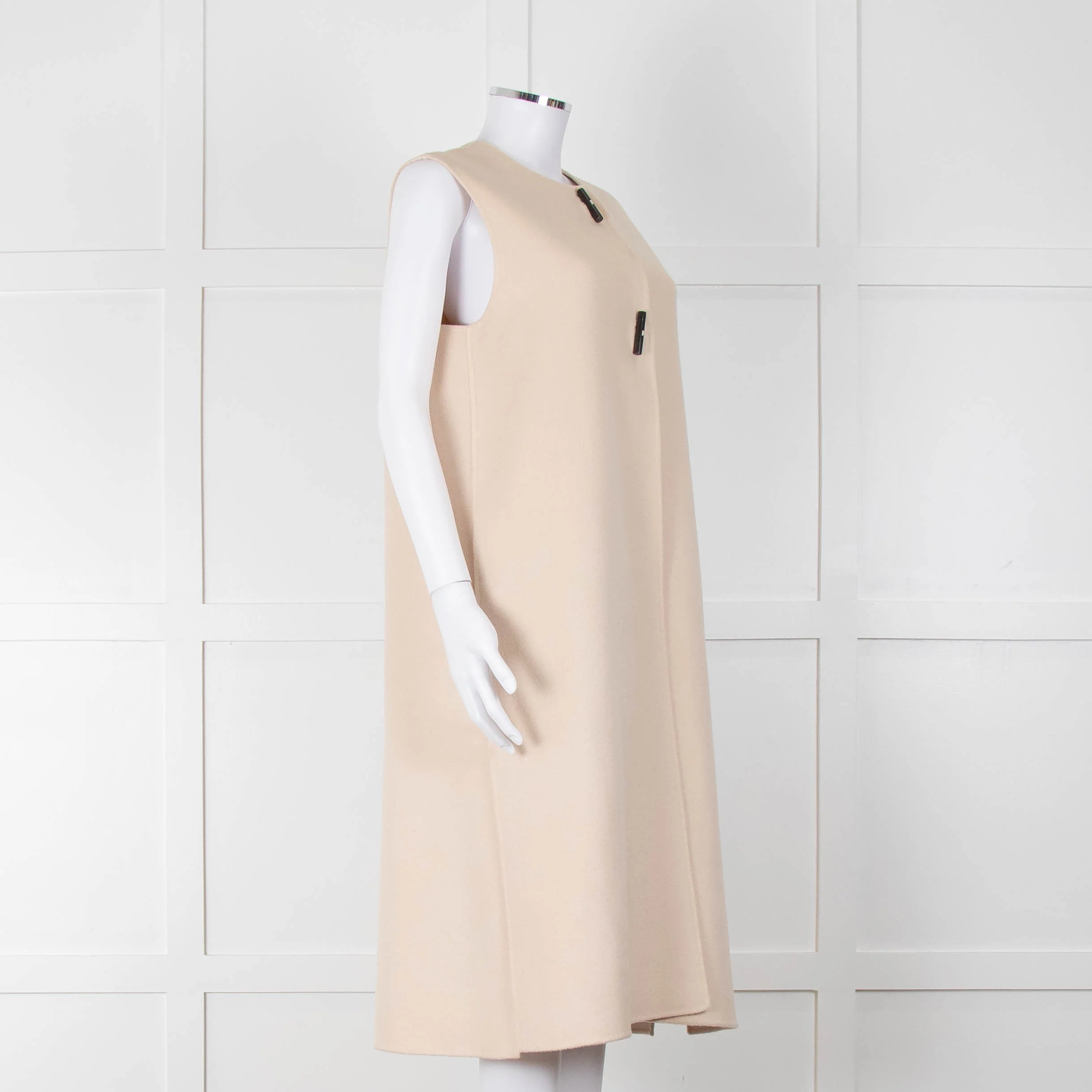Carolina Herrera Cream Sleeveless Coat - Image 2