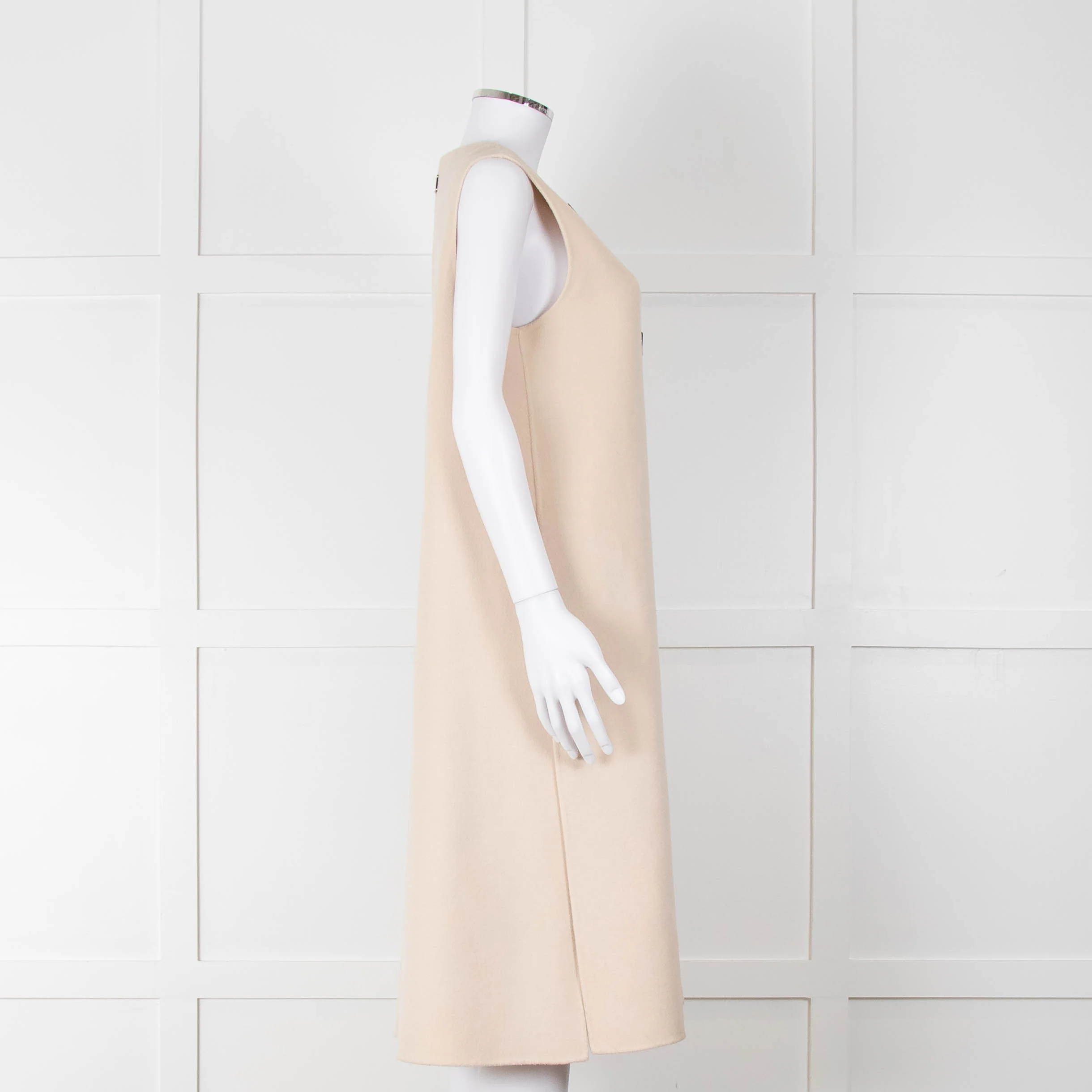 Carolina Herrera Cream Sleeveless Coat - Image 3