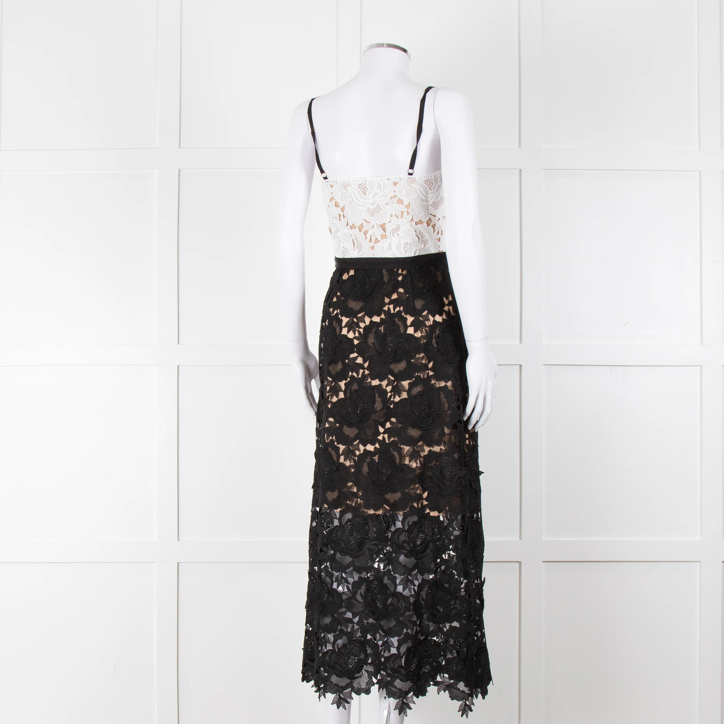 Catherine Deane Black White Lace Sleeveless Midi Dress - Image 4