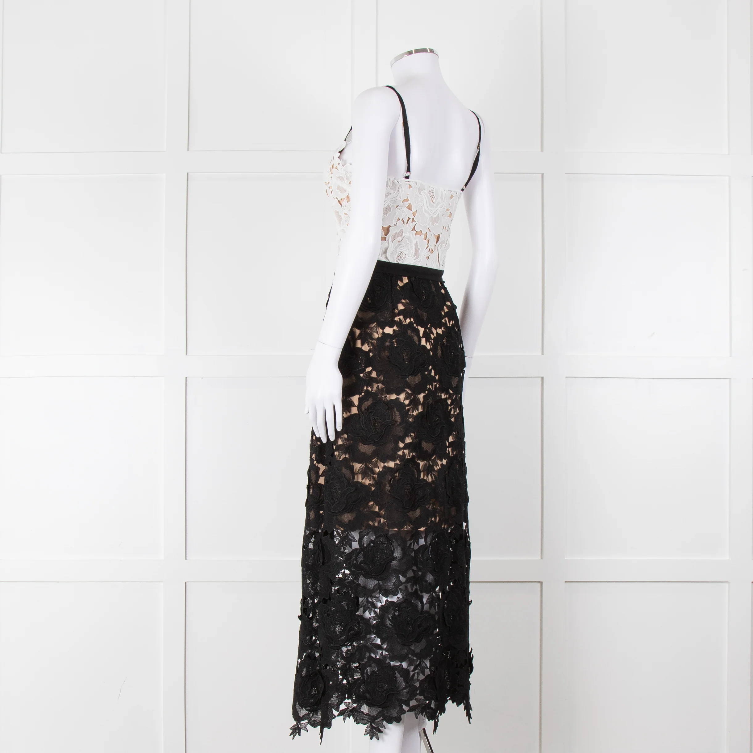 Catherine Deane Black White Lace Sleeveless Midi Dress - Image 6
