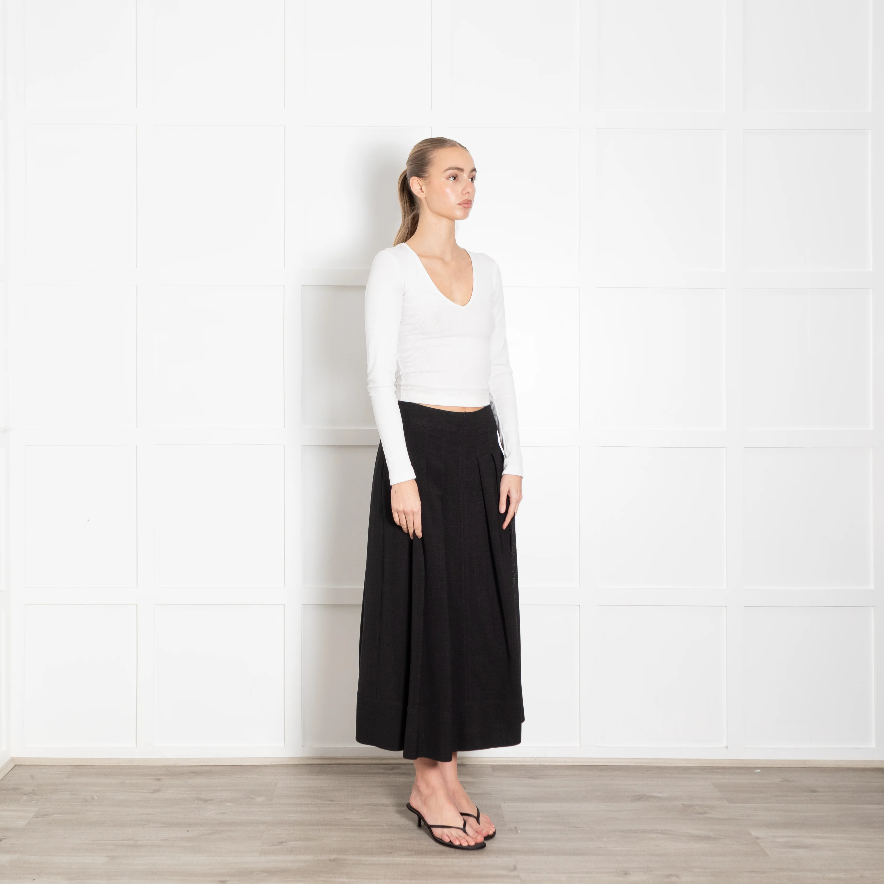 Cefinn Black Crepe Midi Skirt with Pleat Waist - Image 7