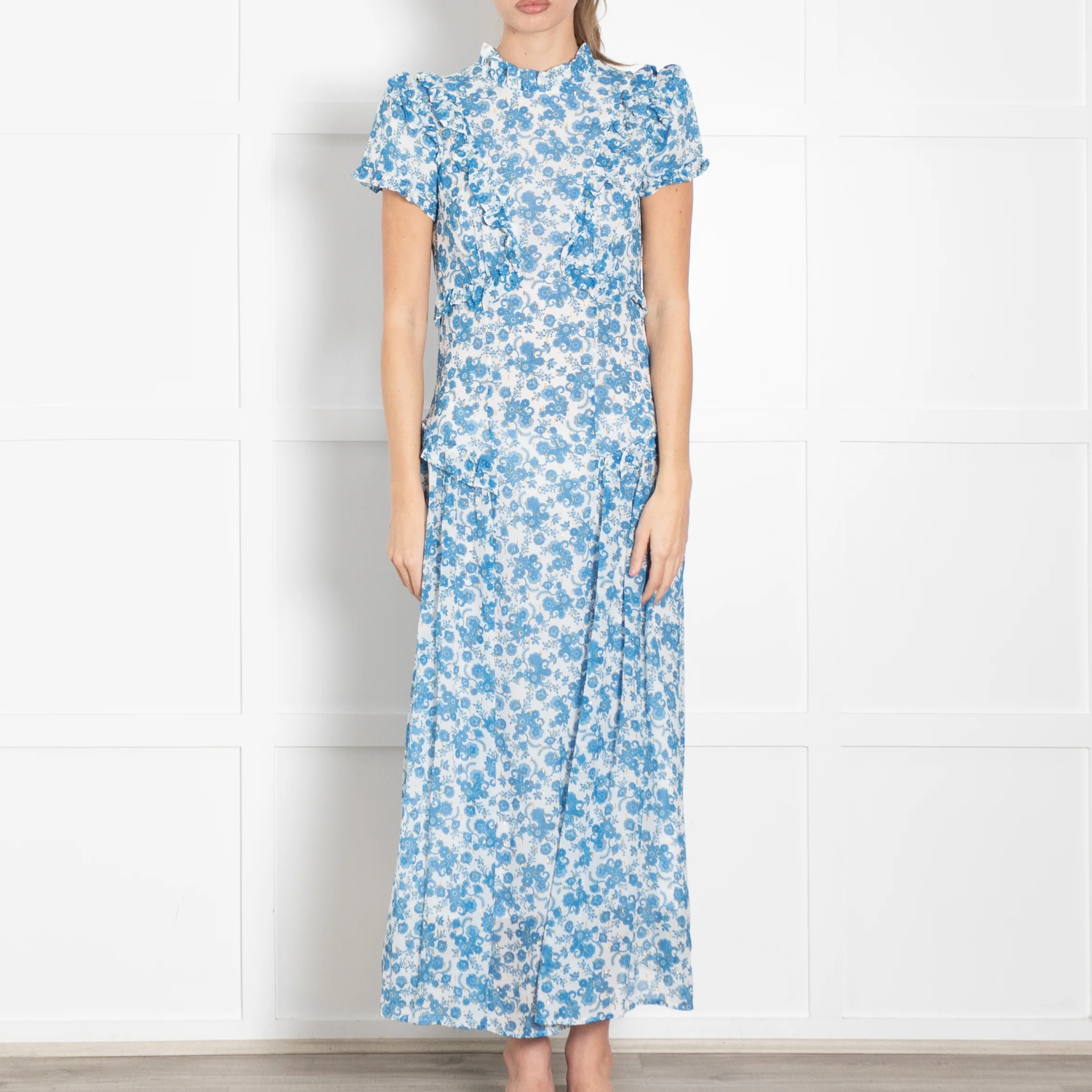 Cefinn Blue and White Floral High Neck Midi Dress - Image 2