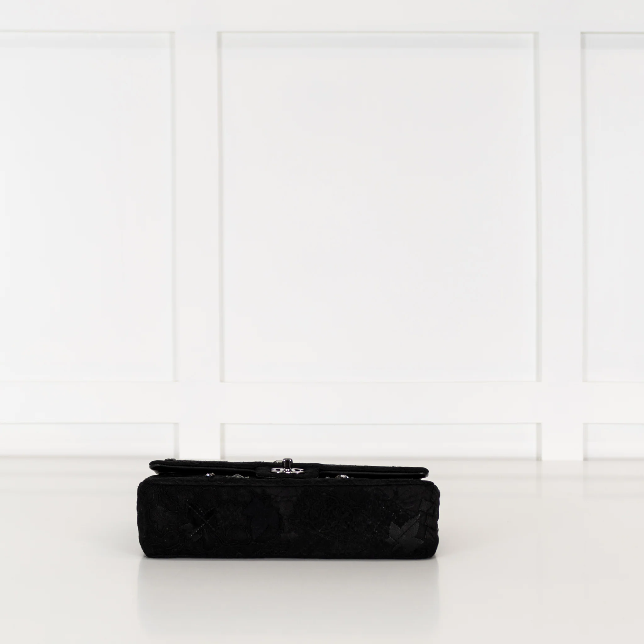 Chanel Black Lace and Patent 2016 Metiers D'art Flap with Gunmetal Hardware - Image 10