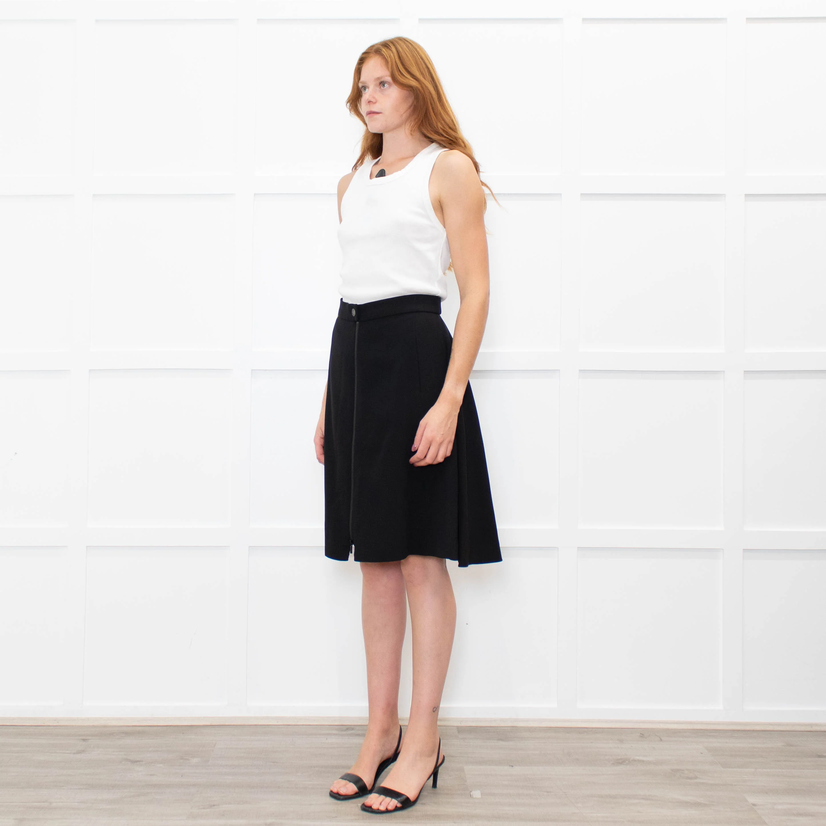 Chanel Black A-Line Crepe Zip Detail Skirt - Image 3