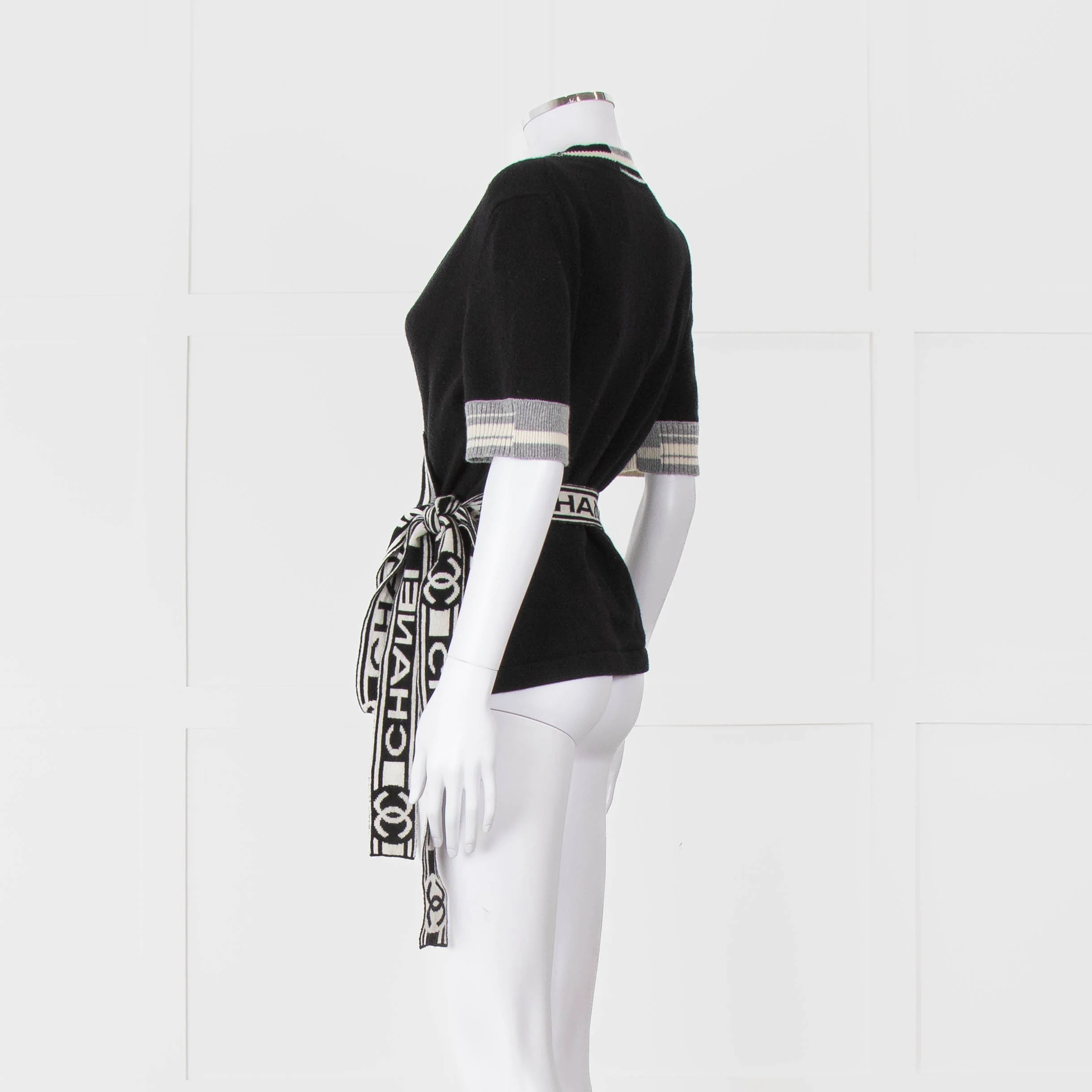 Chanel Black Cashmere Short Sleeve Logo Cardigan - Image 6