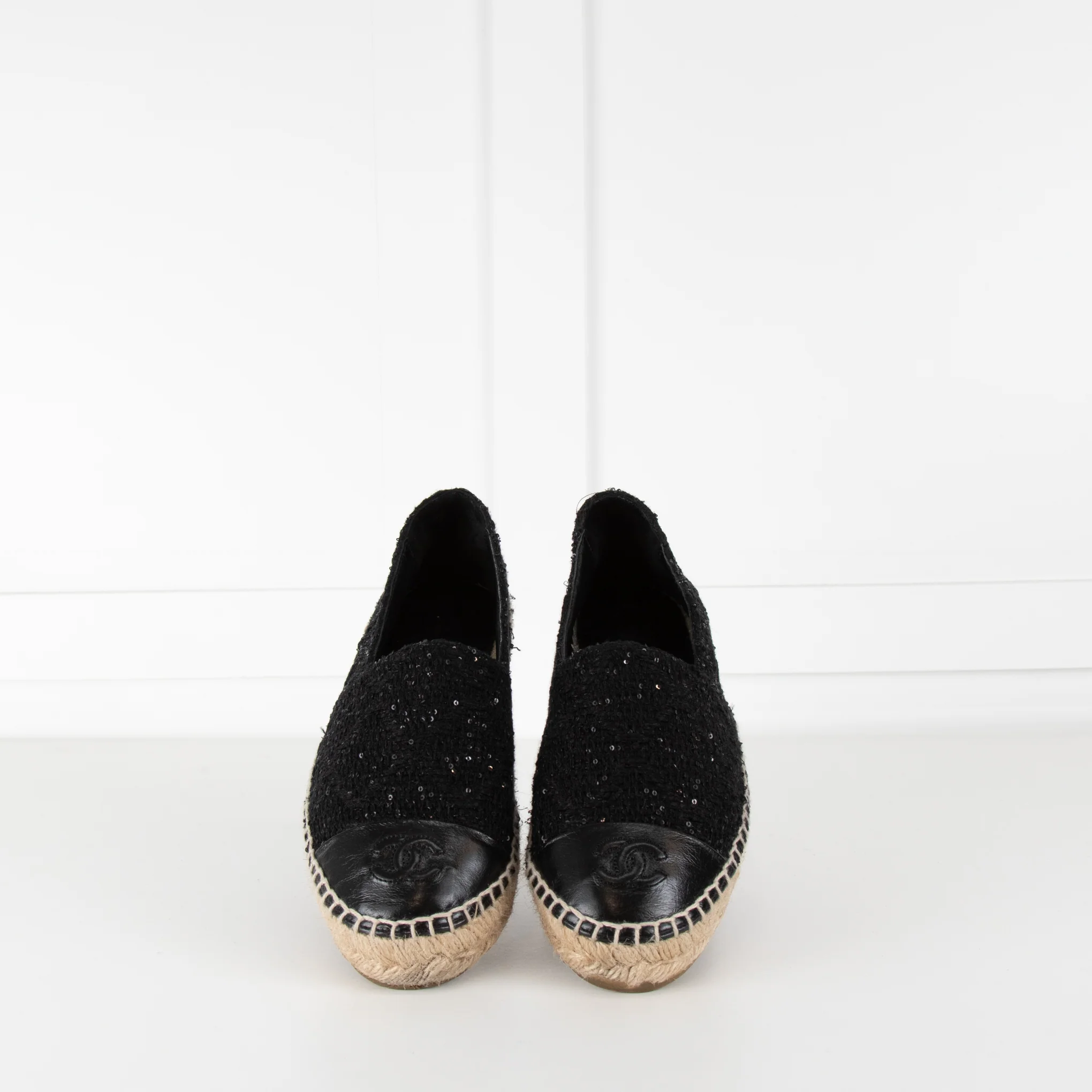 Chanel Black CC Cap Toe Sequin Tweed Flat Espadrilles - Image 7