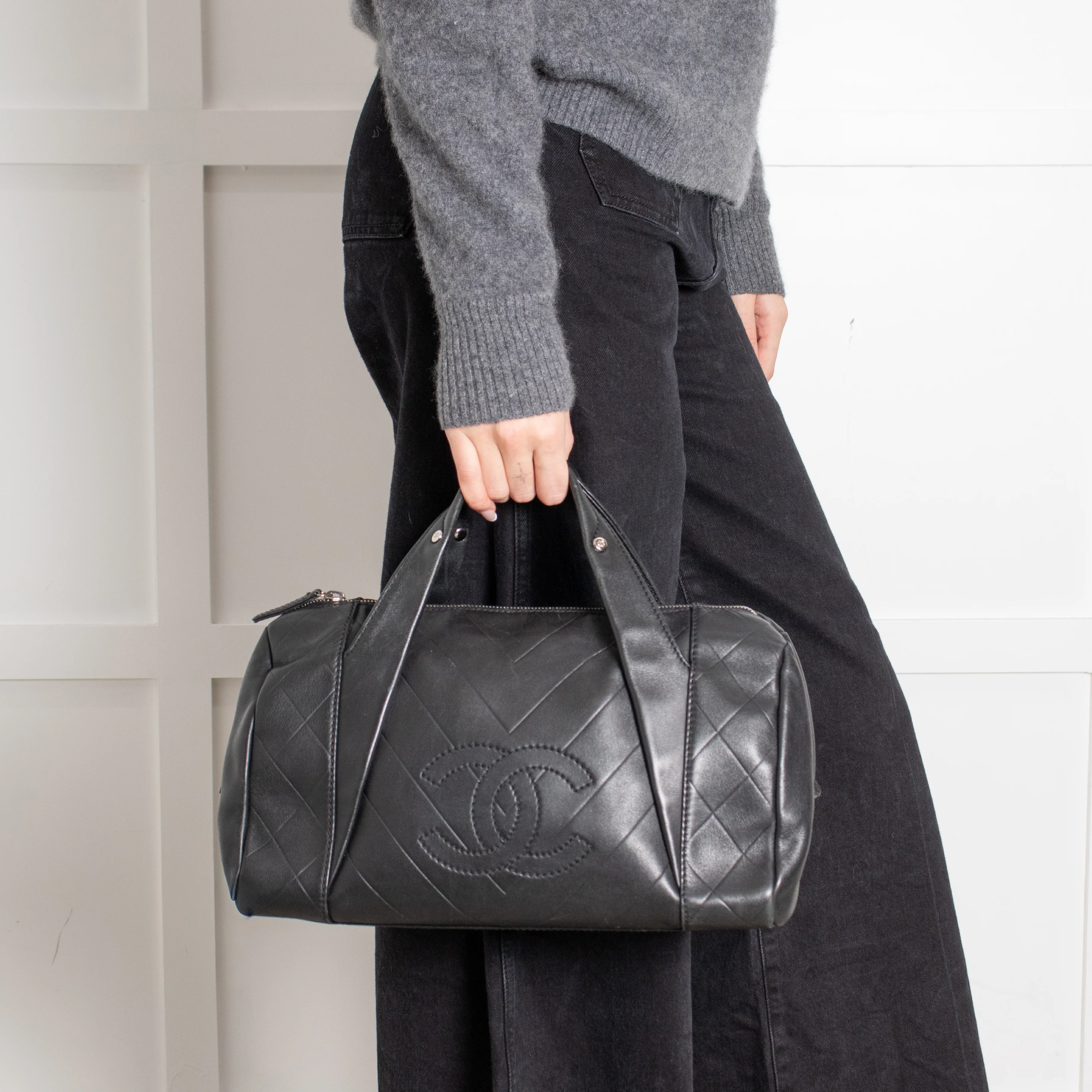 Chanel Black CC Chevron Quilted Lambskin Boston Bag - Image 4