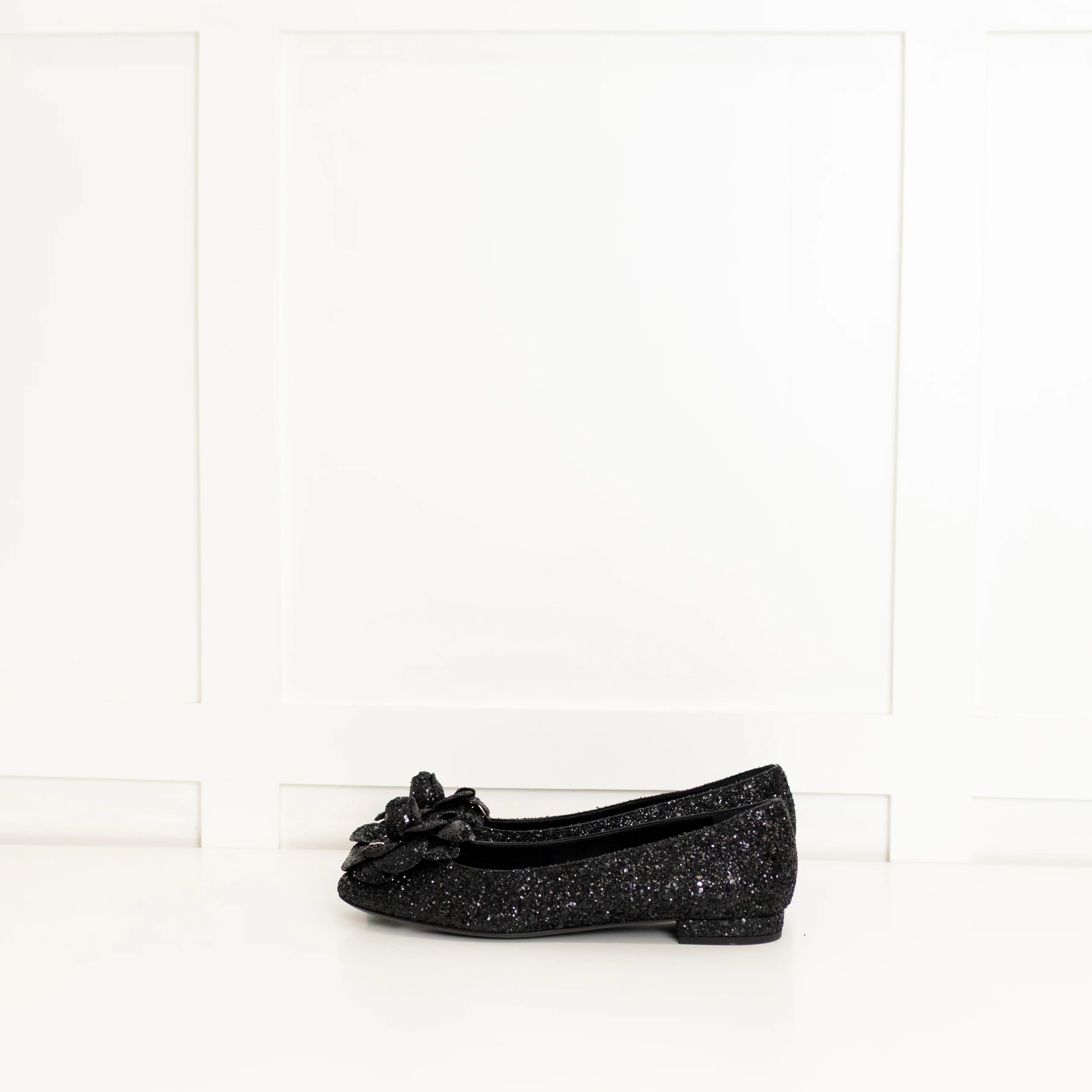 Chanel Black Glitter Camelia Flat Ballerinas - Image 4