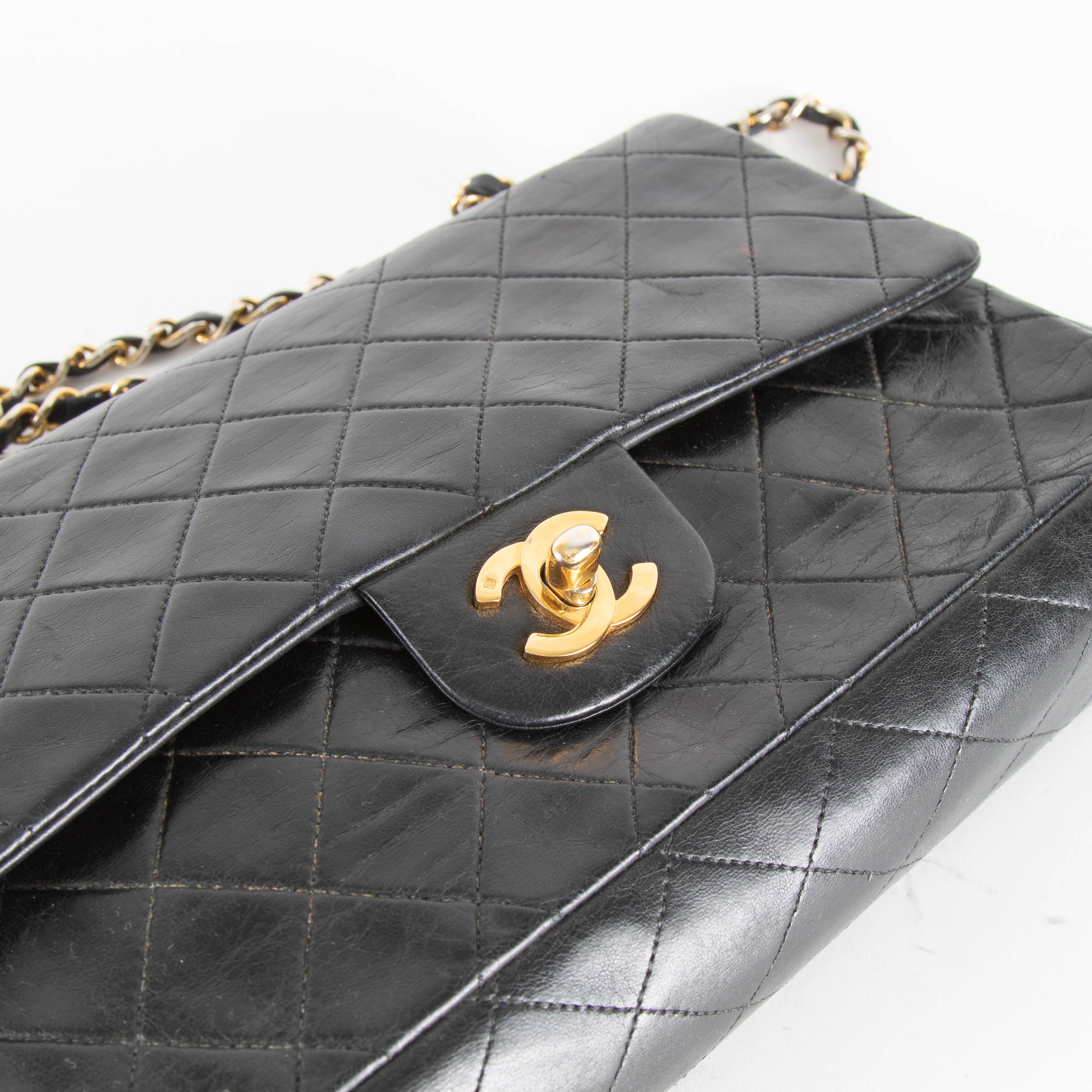 Chanel Black Lambskin Vintage Medium Double Flap Bag - Image 7