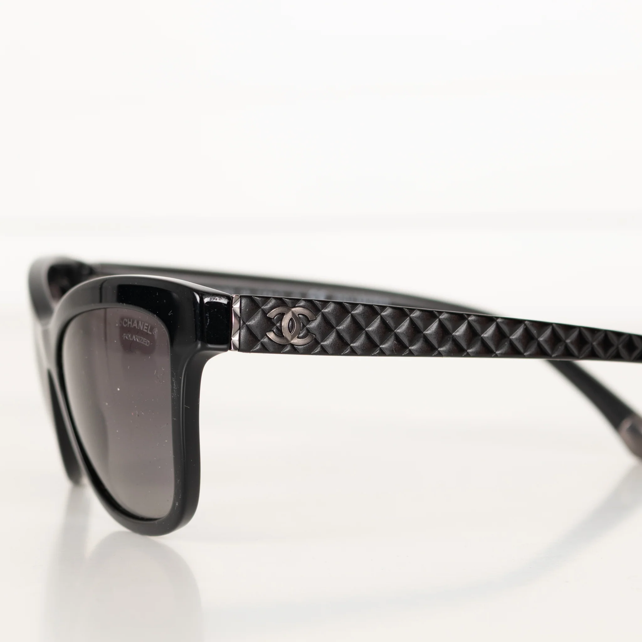 Chanel Black Sunglasses With 'Quilted' Arms - Image 11