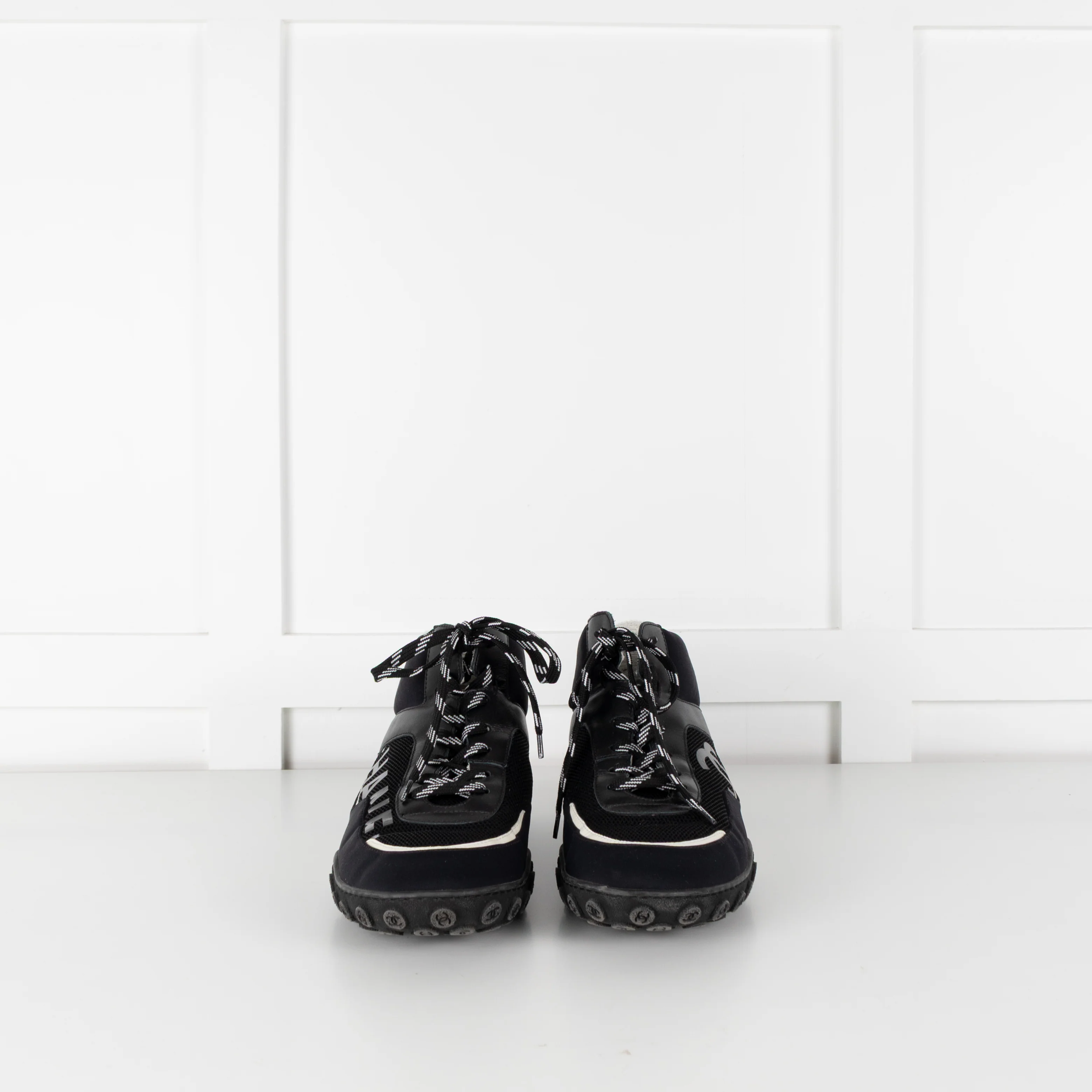 Chanel Black White Trim Interlocking CC Mesh Trainers - Image 2
