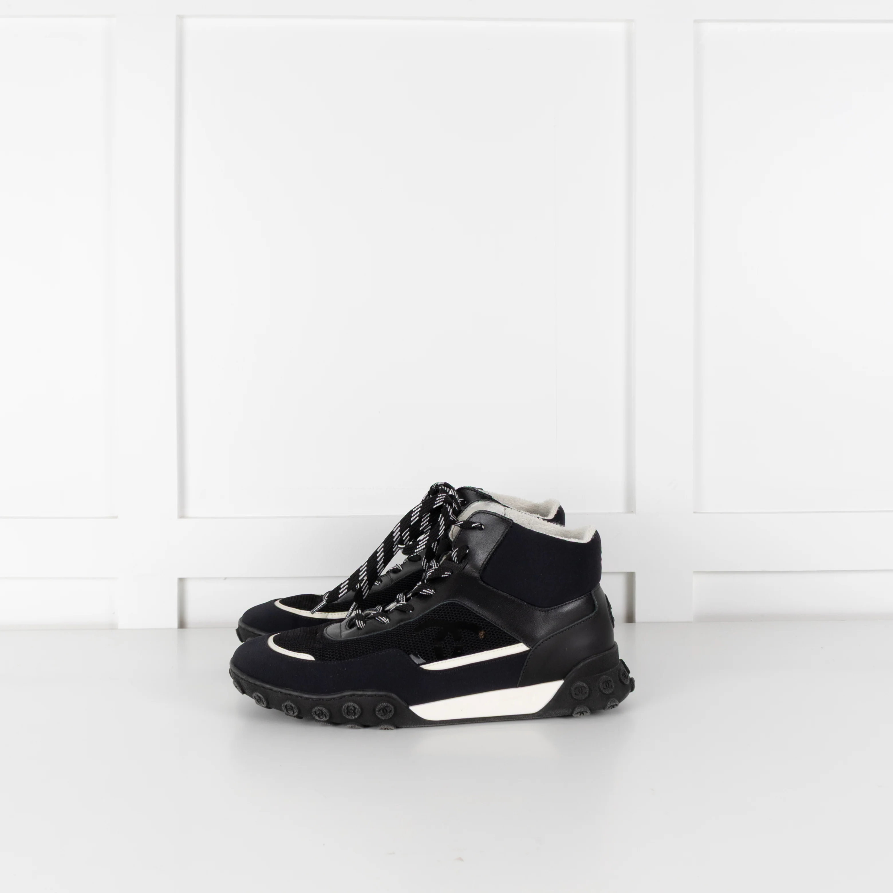 Chanel Black White Trim Interlocking CC Mesh Trainers - Image 3