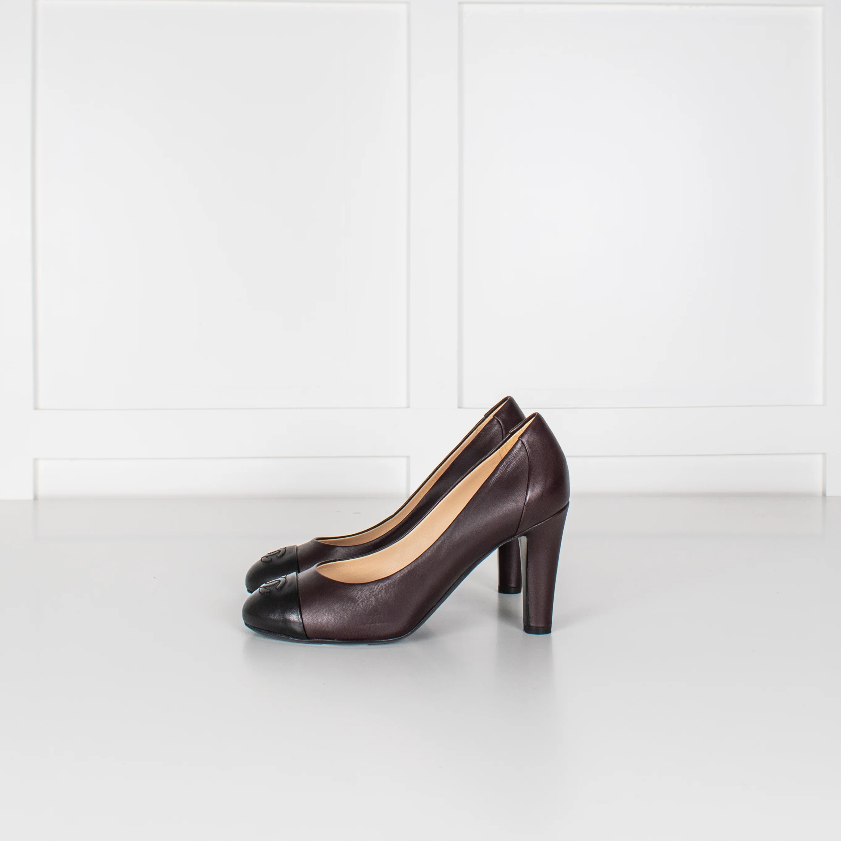 Chanel Brown And Black Leather Shoes - Image 5