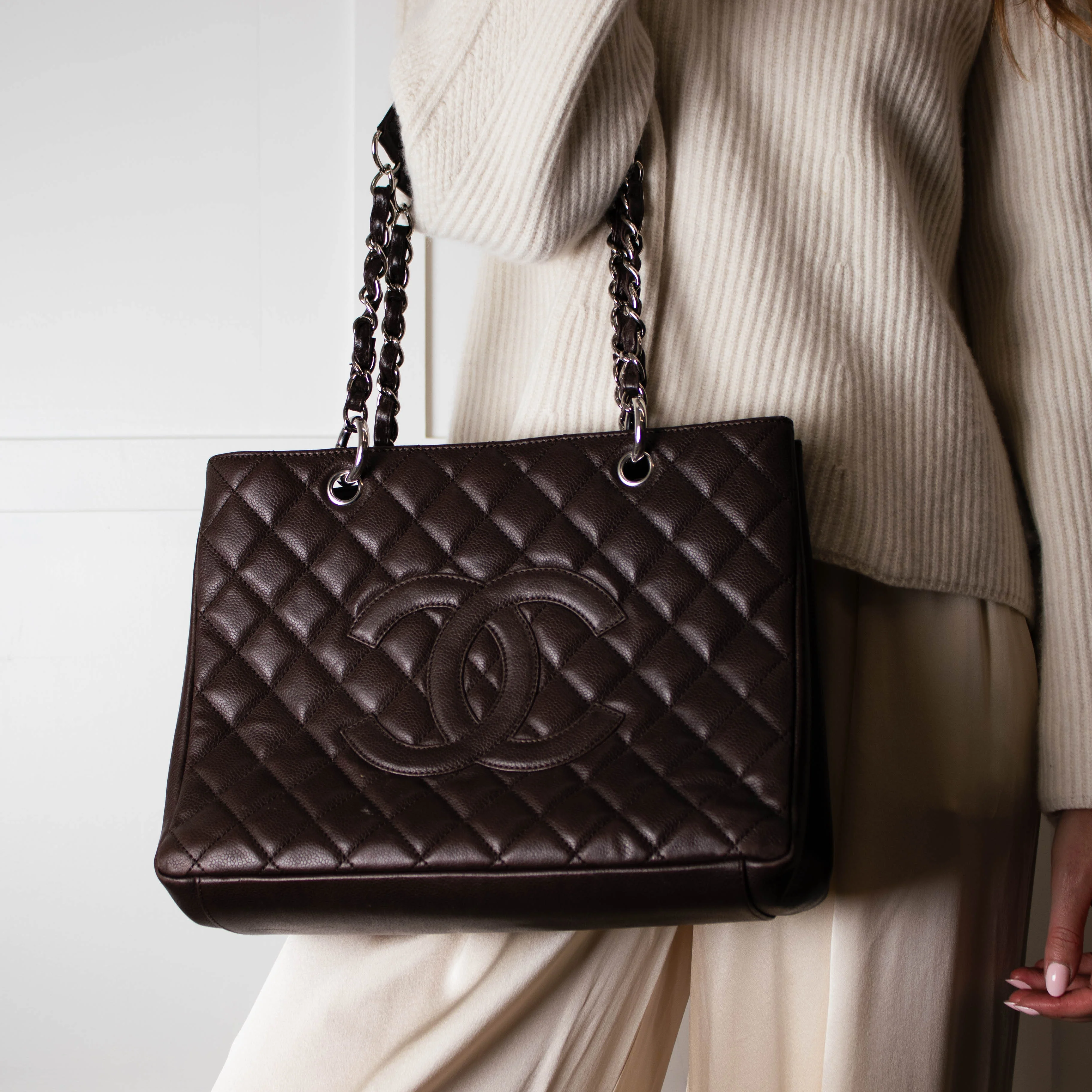 Chanel Brown Caviar Leather Grand Shopping Tote - Image 2