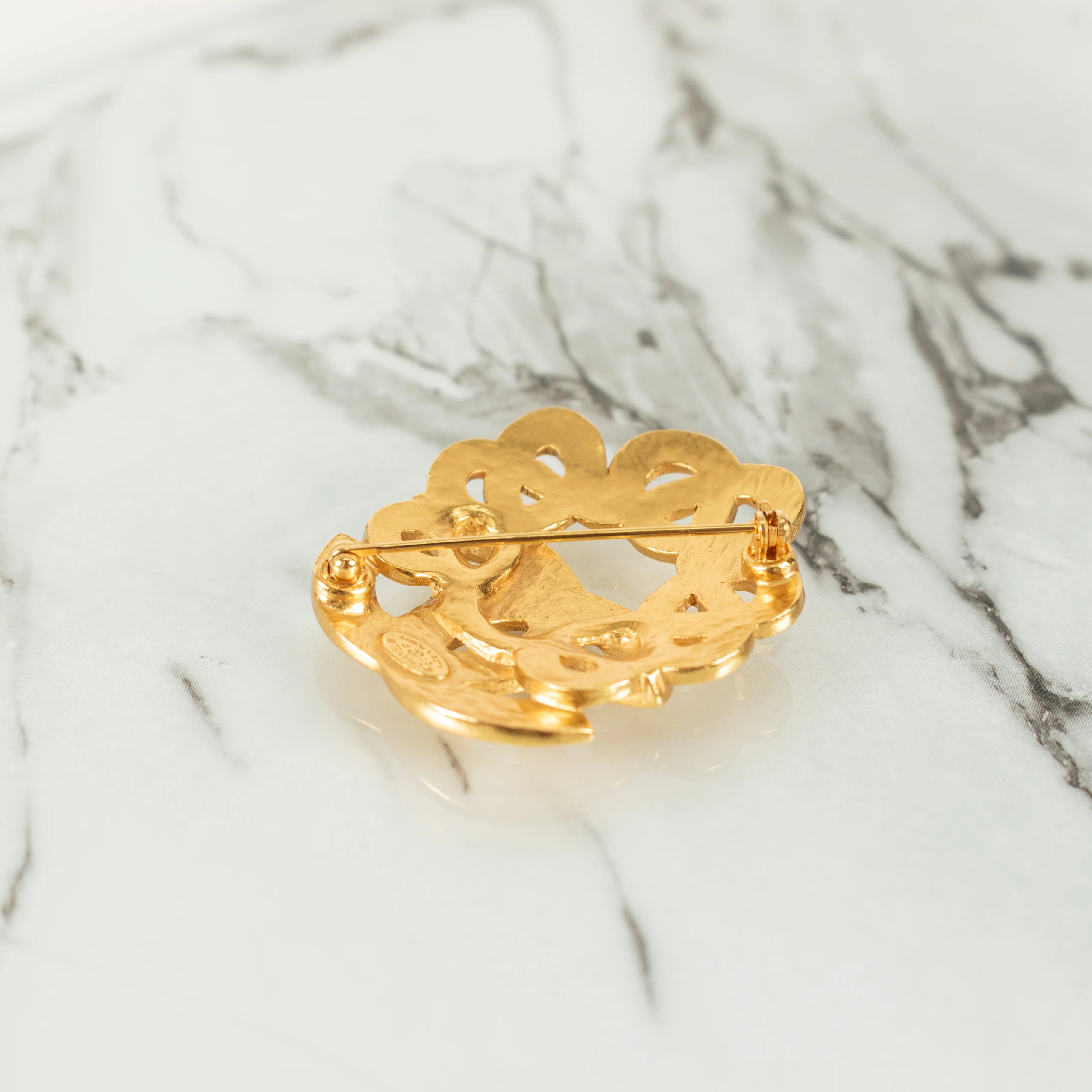 Chanel CC Pretzel Link Brooch - Image 6