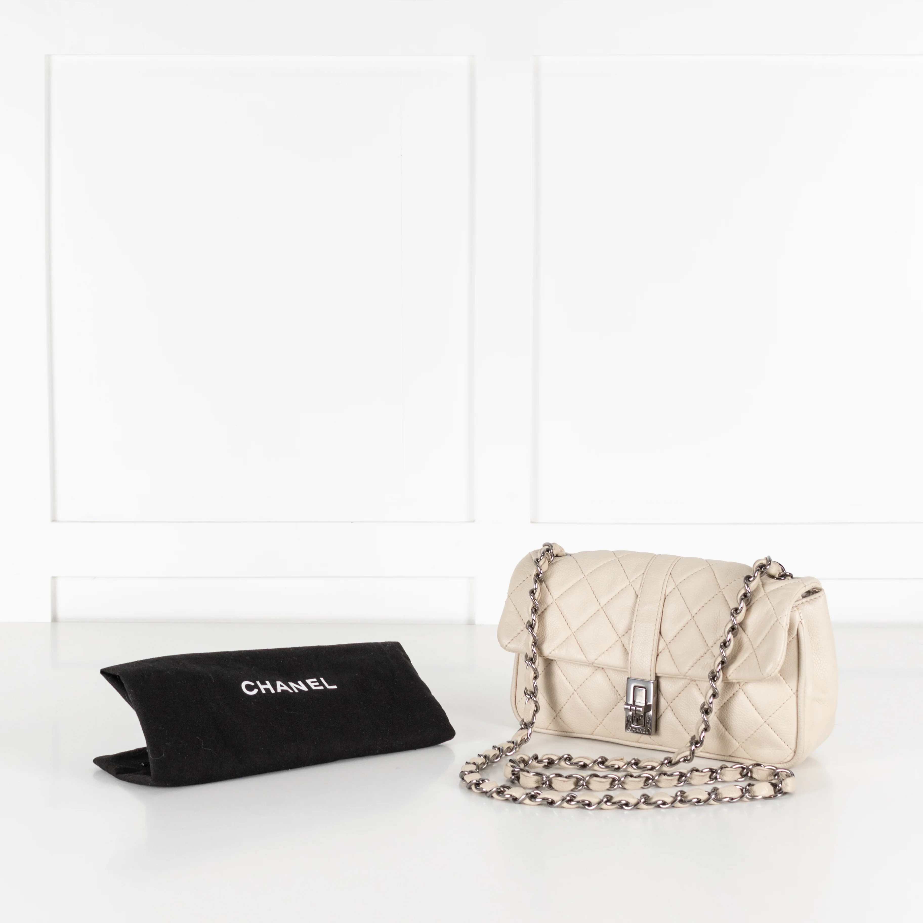 Chanel Cream Caviar Leather Vintage Mademoiselle Flap Bag - Image 3