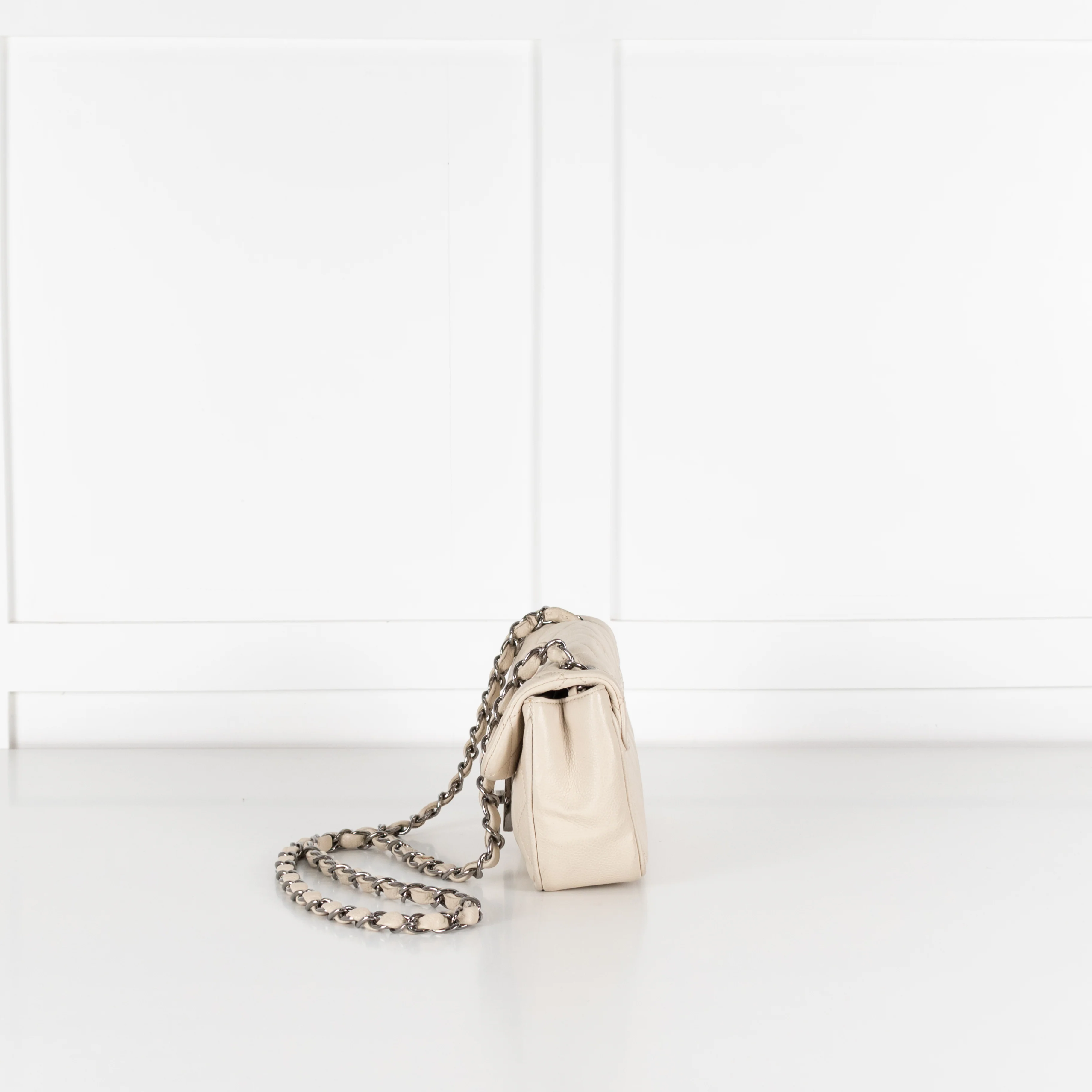 Chanel Cream Caviar Leather Vintage Mademoiselle Flap Bag - Image 5