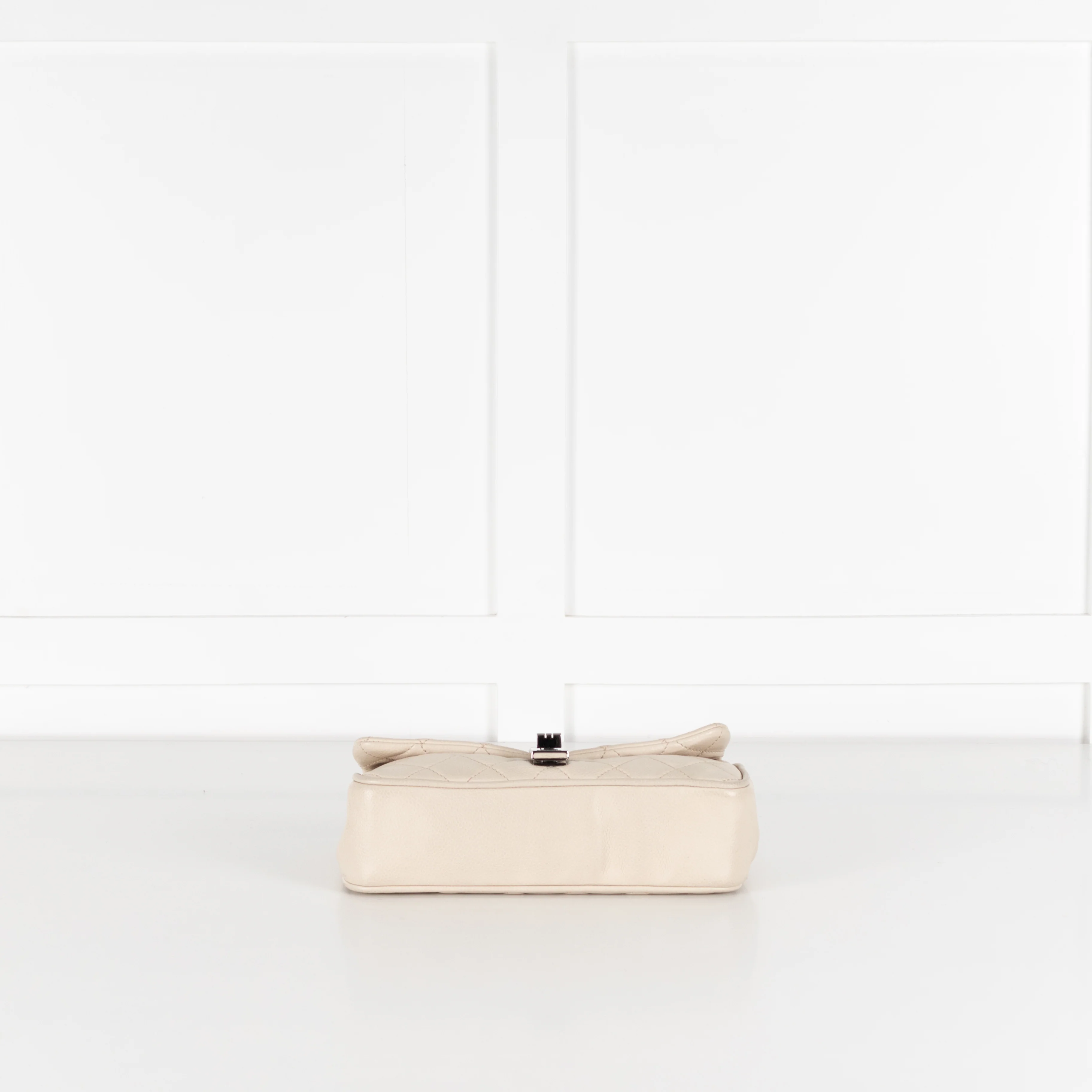 Chanel Cream Caviar Leather Vintage Mademoiselle Flap Bag - Image 9