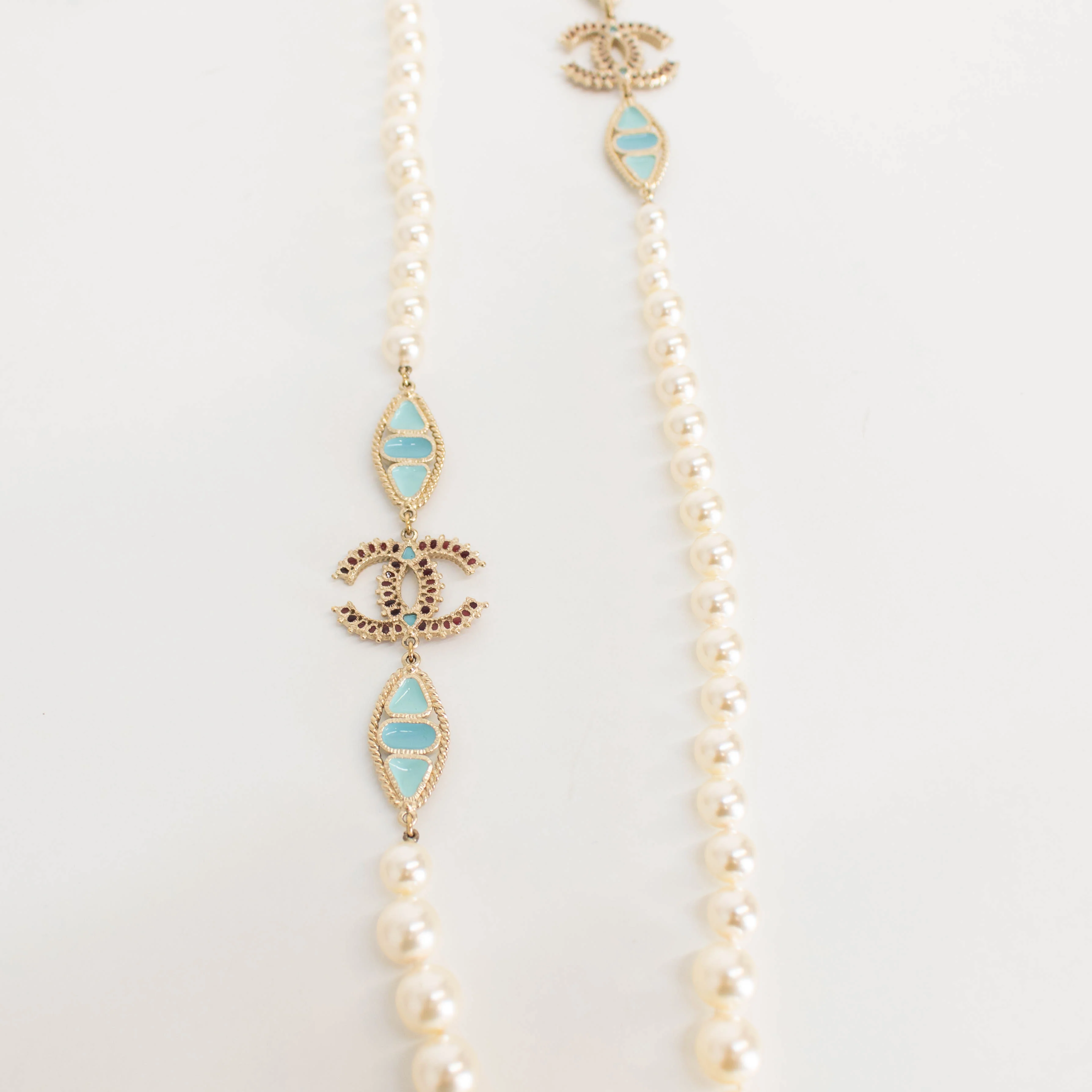Chanel Cream Faux Pearl & Resin CC bead Necklace - Image 6