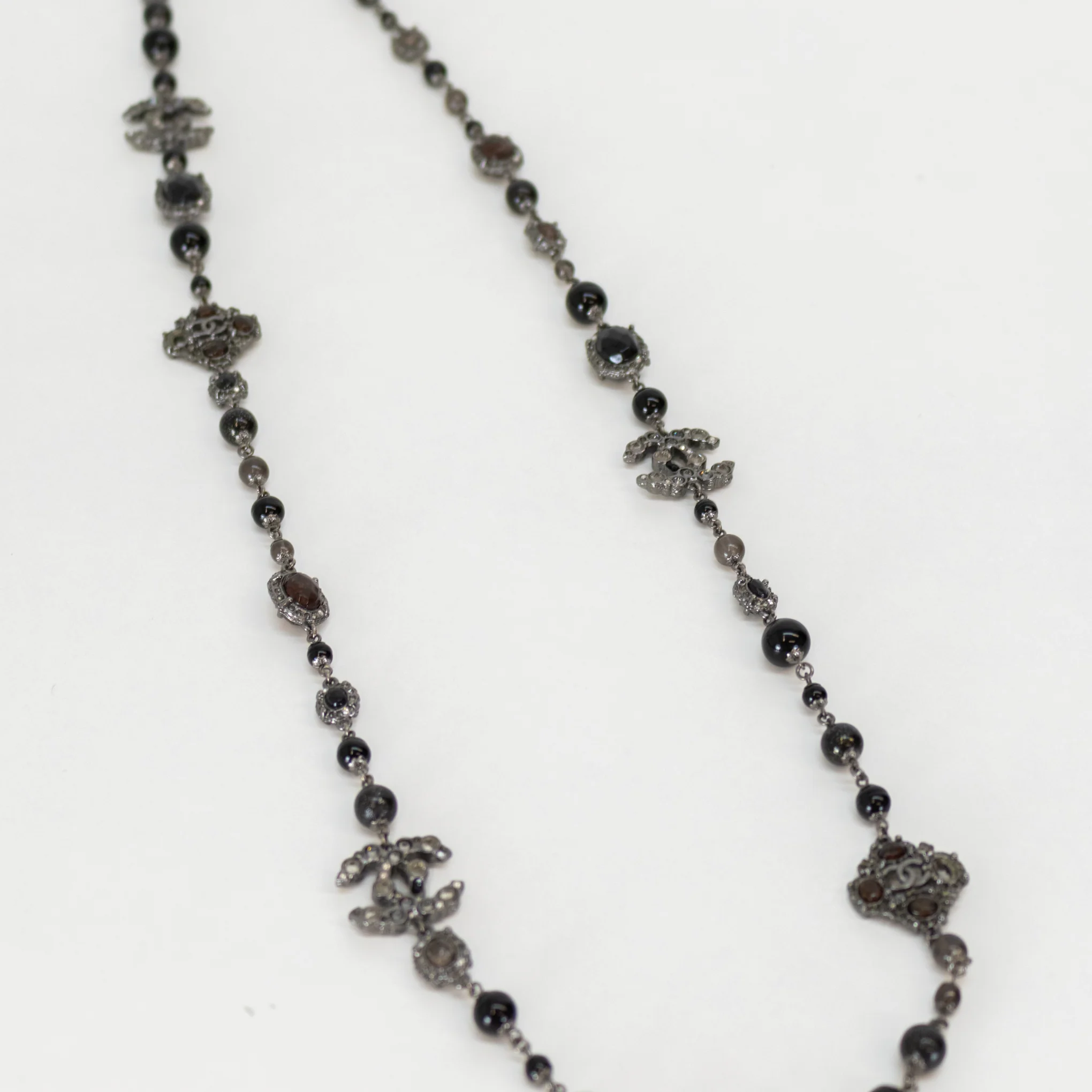 Chanel Gunmetal Silver Pearl Diamante CC Long Necklace - Image 5