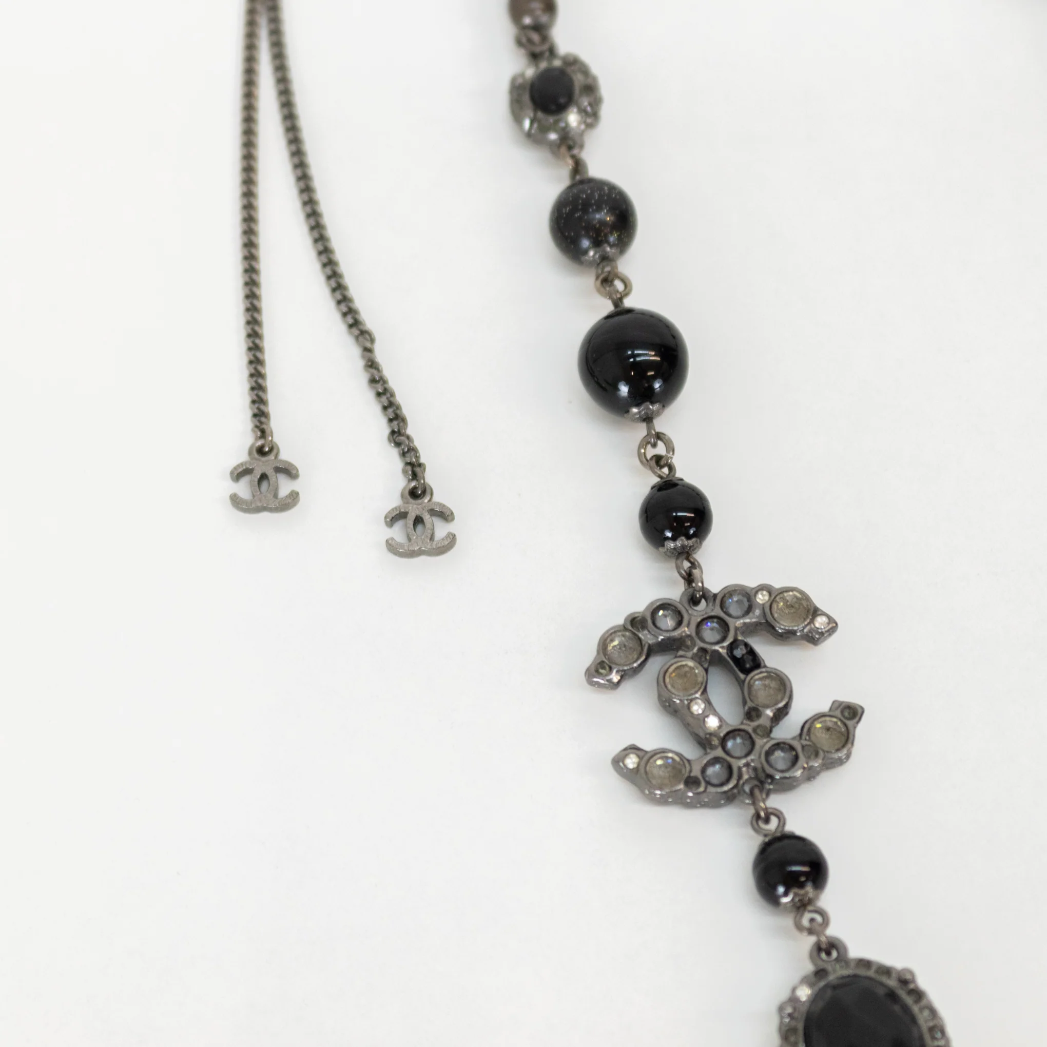 Chanel Gunmetal Silver Pearl Diamante CC Long Necklace - Image 9