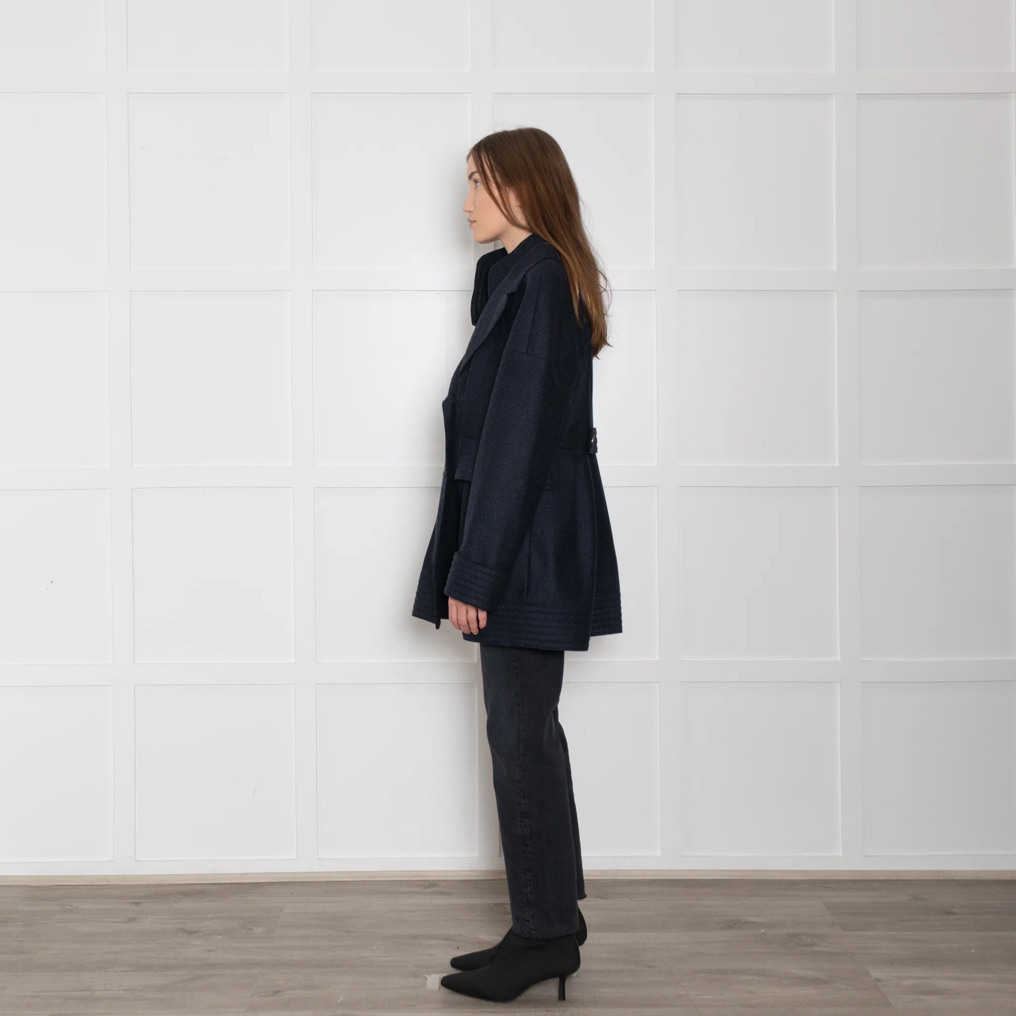 Chanel Navy Blue Waisted Wool Mix Short Coat - Image 4