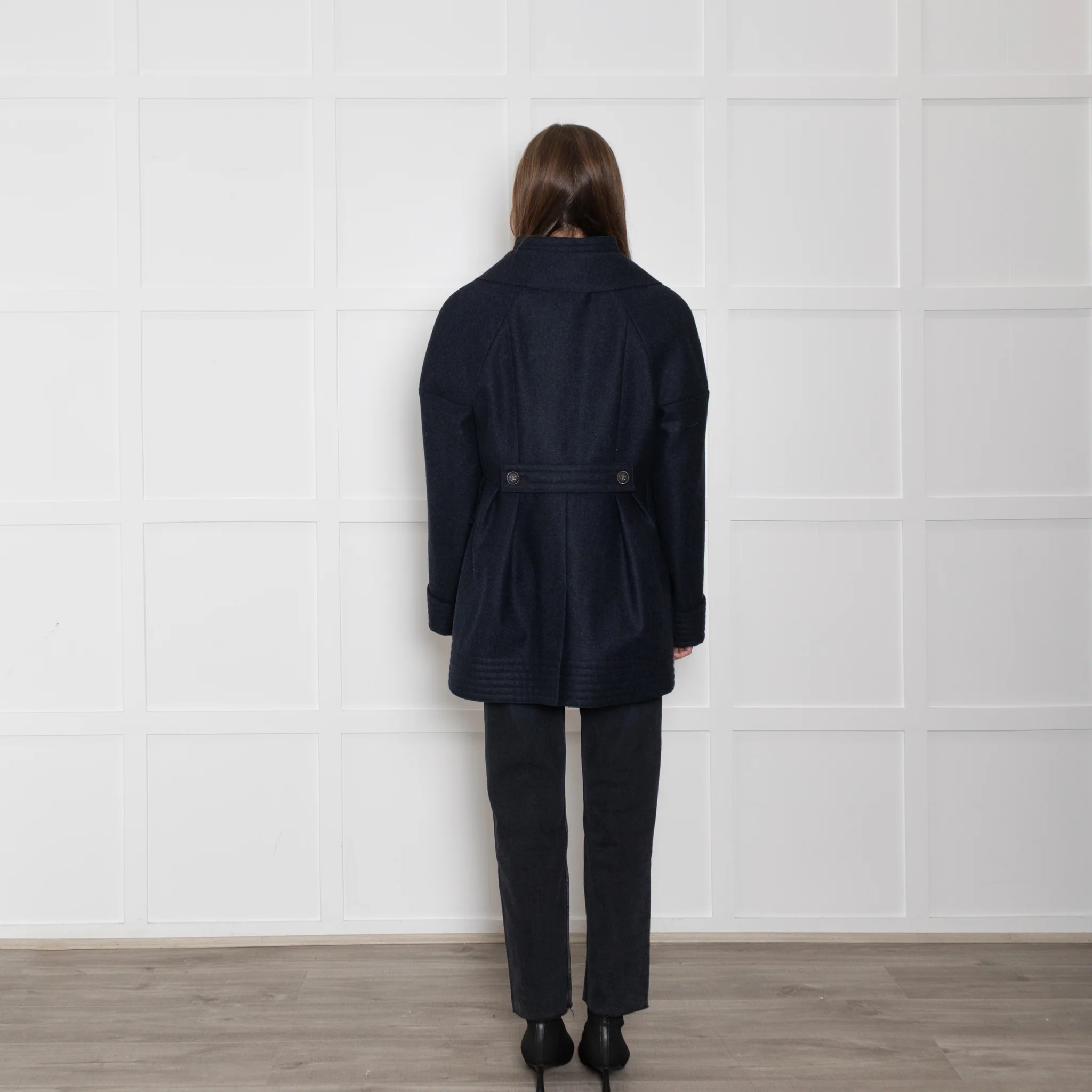 Chanel Navy Blue Waisted Wool Mix Short Coat - Image 5