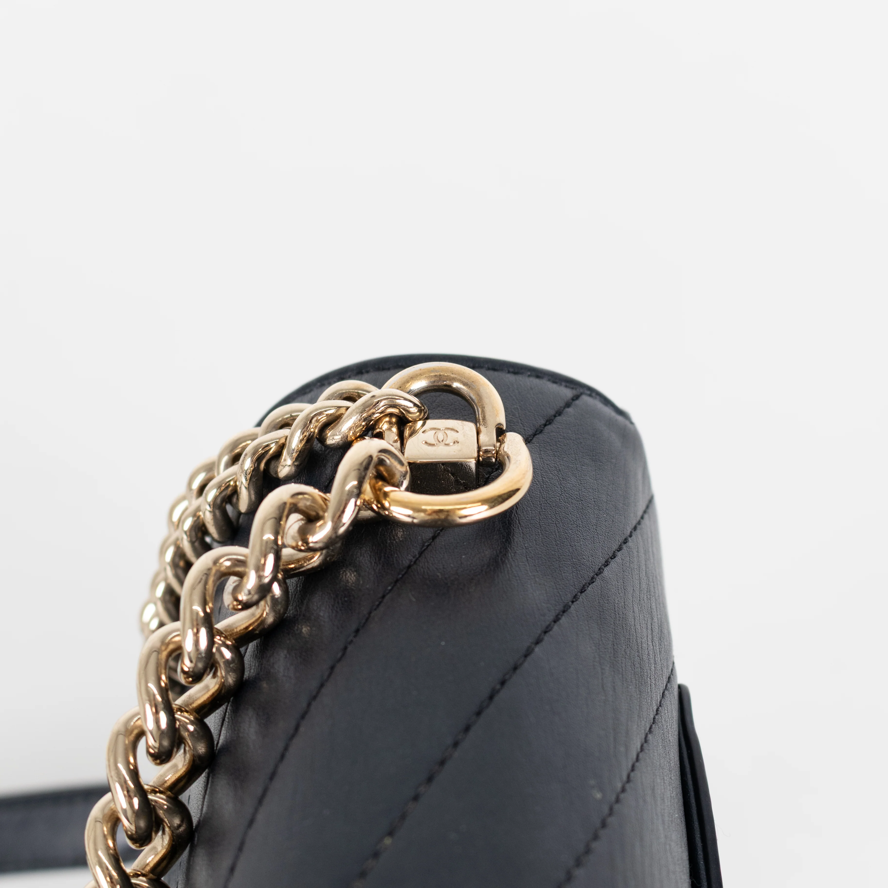 Chanel Navy Chevron Flap Crossbody Bag - Image 12