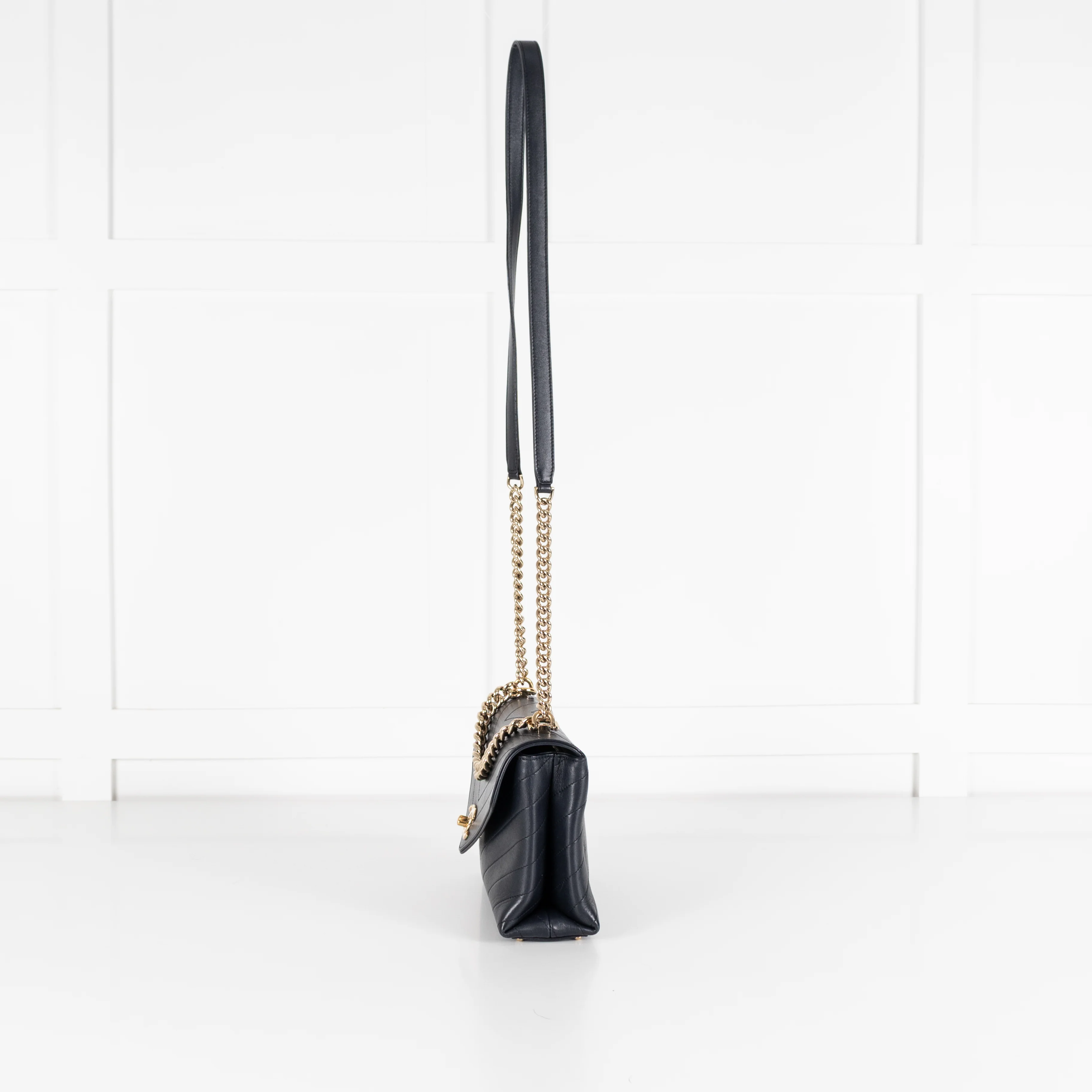Chanel Navy Chevron Flap Crossbody Bag - Image 3