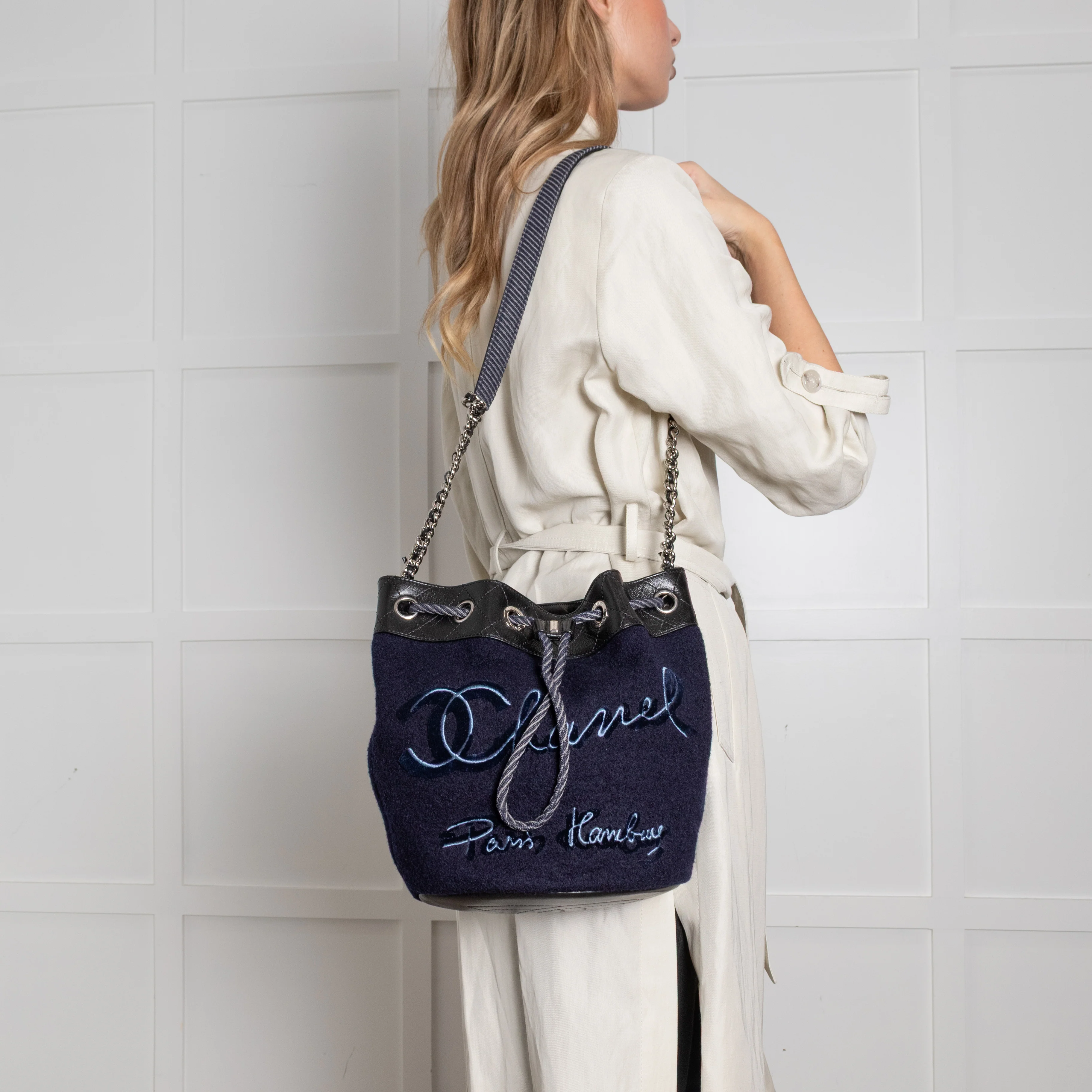 Chanel Navy Felt Black Leather Trim Paris Hamburg Bucket Bag - Image 2