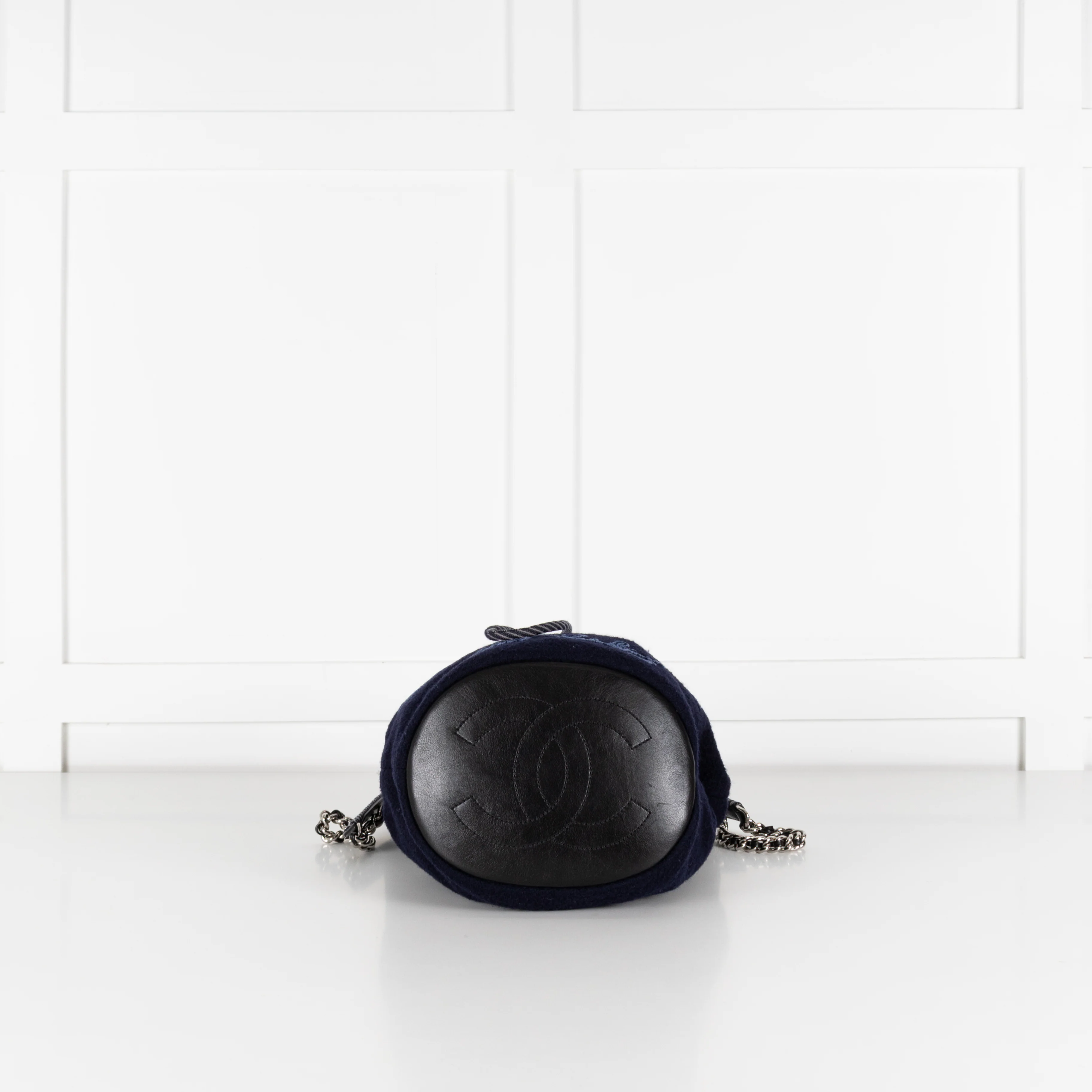 Chanel Navy Felt Black Leather Trim Paris Hamburg Bucket Bag - Image 9