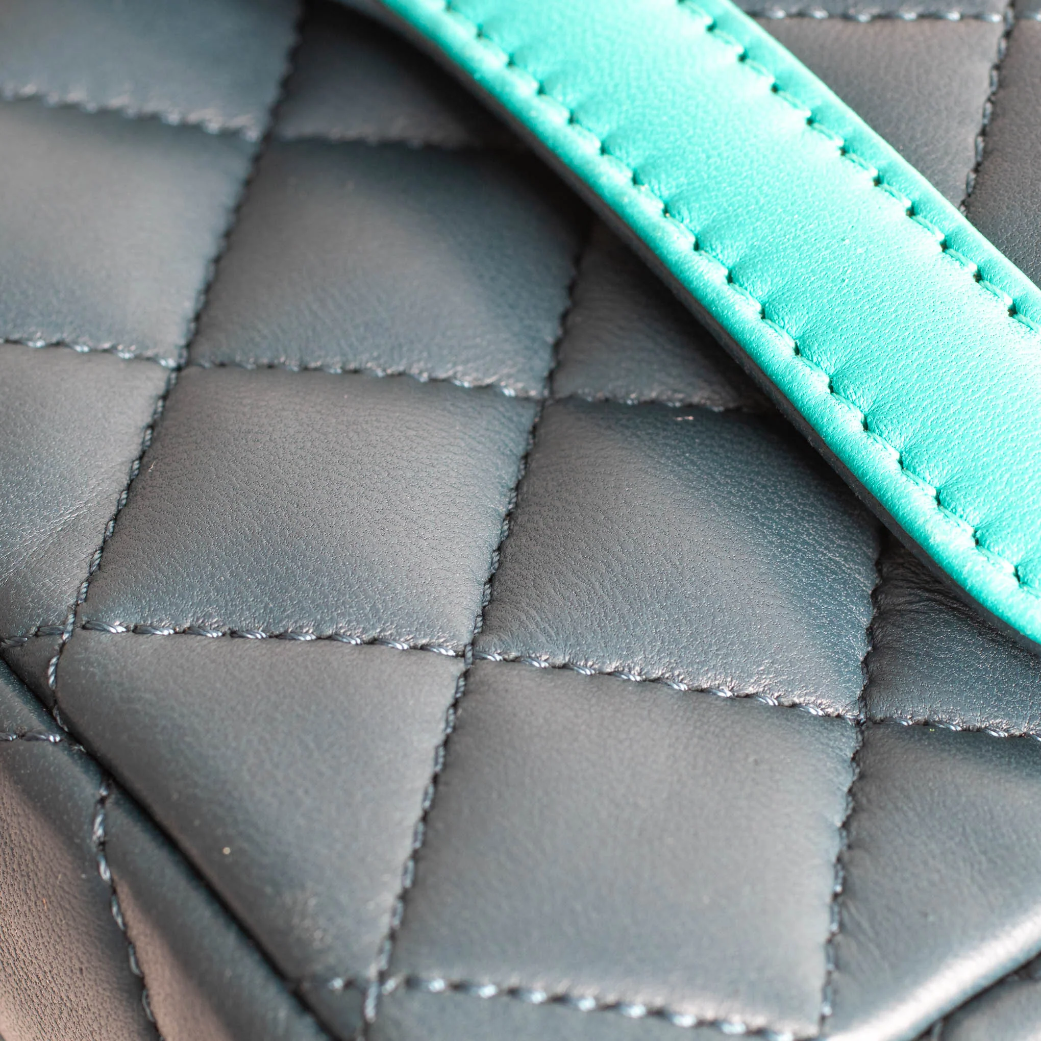 Chanel Navy Turquoise Two Tone Quilted Lambskin Medium Single Flap Bag - Image 12