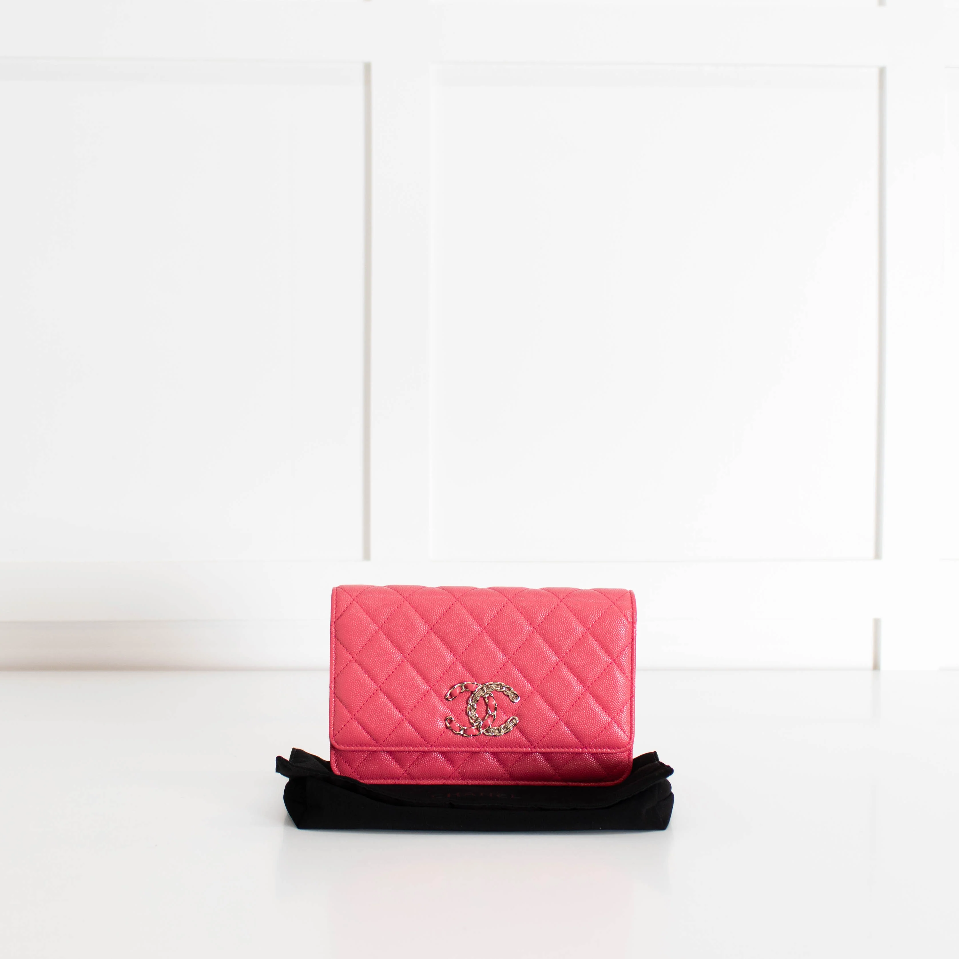 Chanel Pink Caviar Leather Wallet On Chain - Image 3