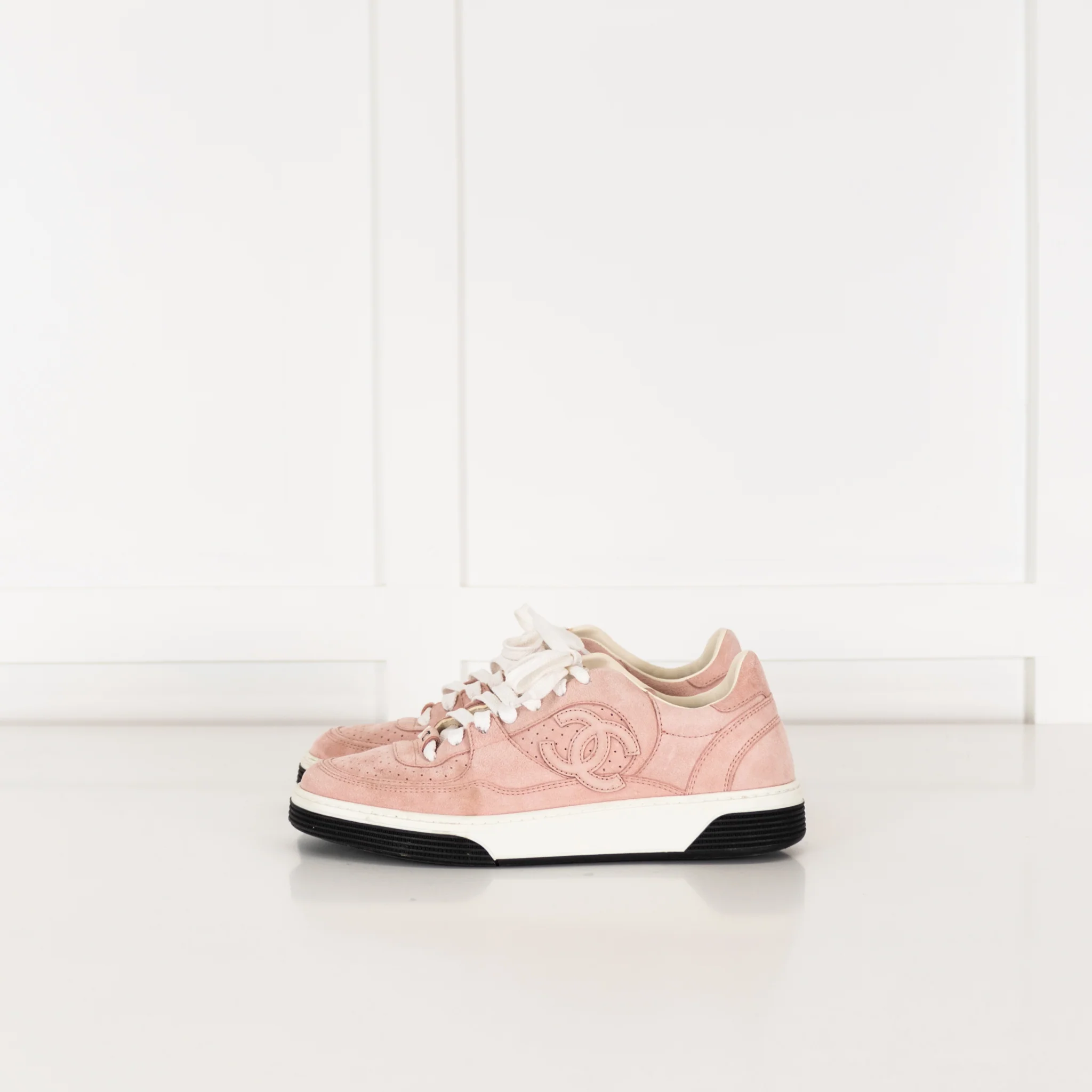 Chanel Pink Suede Trainers - Image 4